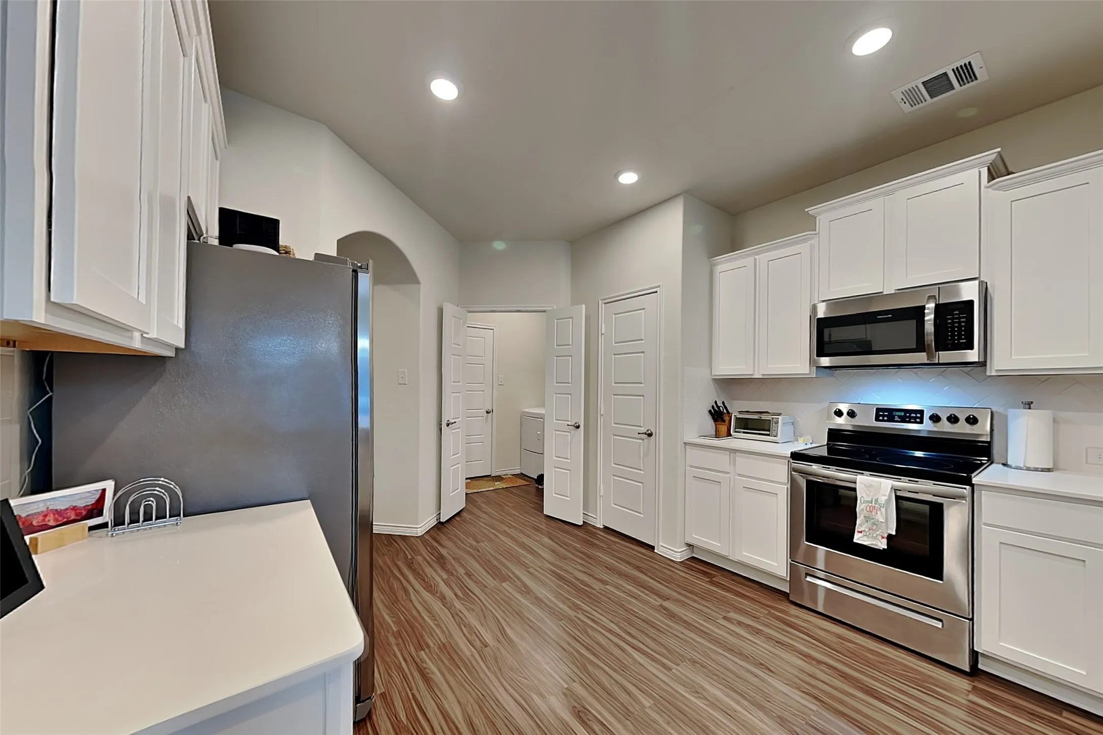 Single Family Residence For Rent in Hunt County , 3201 Overlook Drive, Royse City, Texas 75189, 4 Bedroom, 2 Bathroom, 2 Garage spaces, 1,943 Sqft, built in 2019, mls#21382986, Real Estate Agent in Royse City, Homes For Rent in Hunt county, Homes For Rent in Royse City, Realtor in Royse City Texas, Real Estate Brokerage Independent Realty Texas, Luminita Cordes Realtor