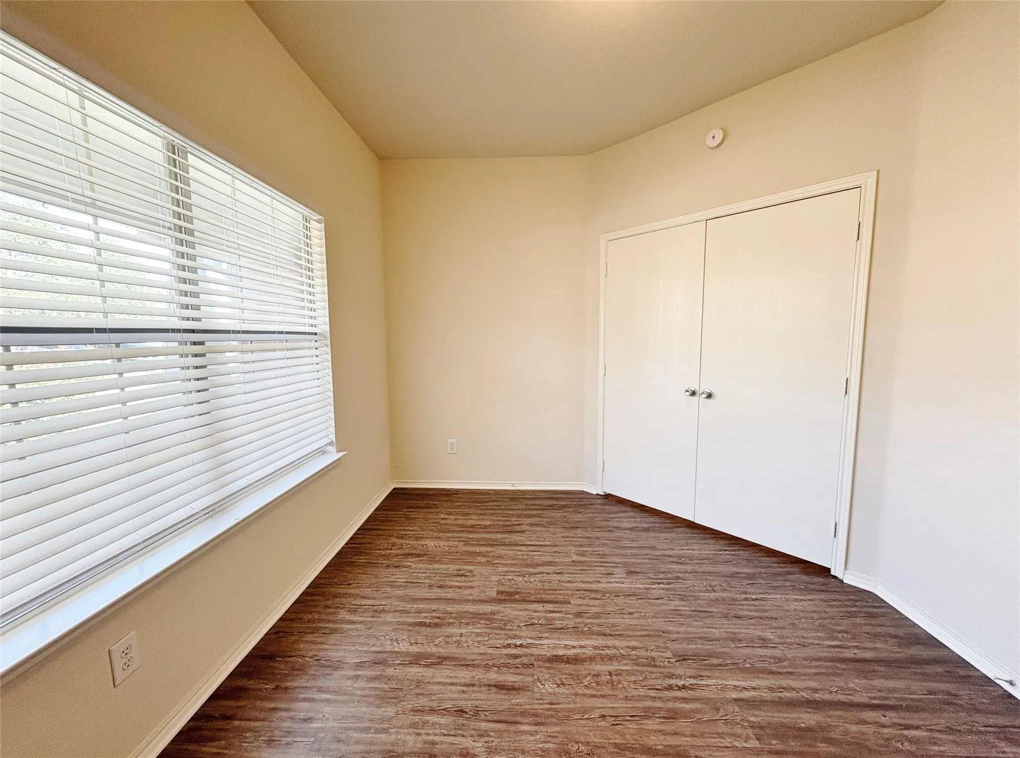 Single Family Residence For Rent in Collin County , 2049 Helmoken Falls Drive, Anna, Texas 75409, 4 Bedroom, 2 Bathroom, 2 Garage spaces, 2,180 Sqft, built in 2006, mls#21383095, Real Estate Agent in Anna, Homes For Rent in Collin county, Homes For Rent in Anna, Realtor in Anna Texas, Real Estate Brokerage Independent Realty Texas, Luminita Cordes Realtor