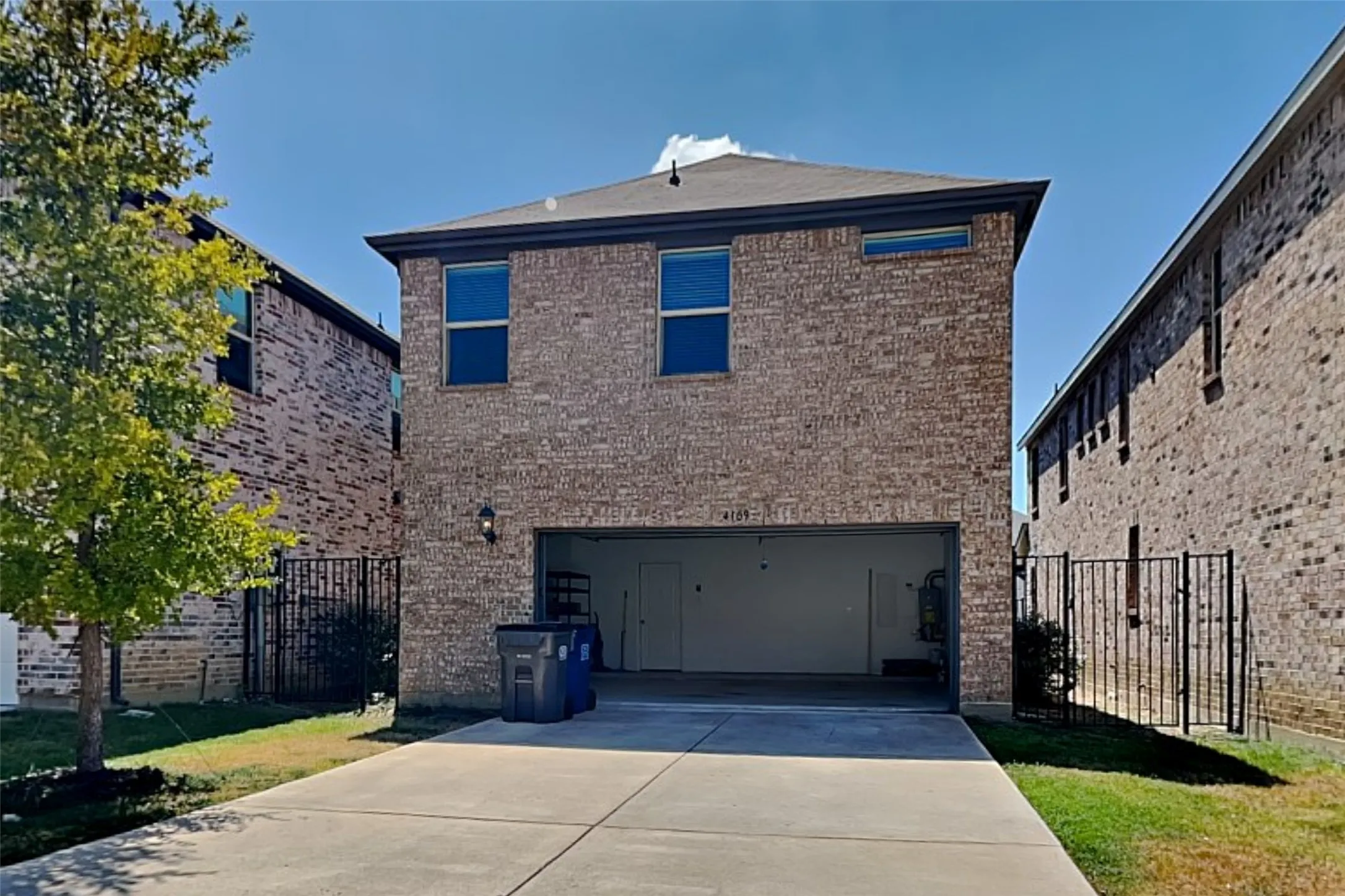 Single Family Residence For Rent in Collin County , 4109 Stockyard Station Lane, Sachse, Texas 75048, 3 Bedroom, 3 Bathroom, 2 Garage spaces, 1,928 Sqft, built in 2021, mls#21383025, Real Estate Agent in Sachse, Homes For Rent in Collin county, Homes For Rent in Sachse, Realtor in Sachse Texas, Real Estate Brokerage Independent Realty Texas, Luminita Cordes Realtor