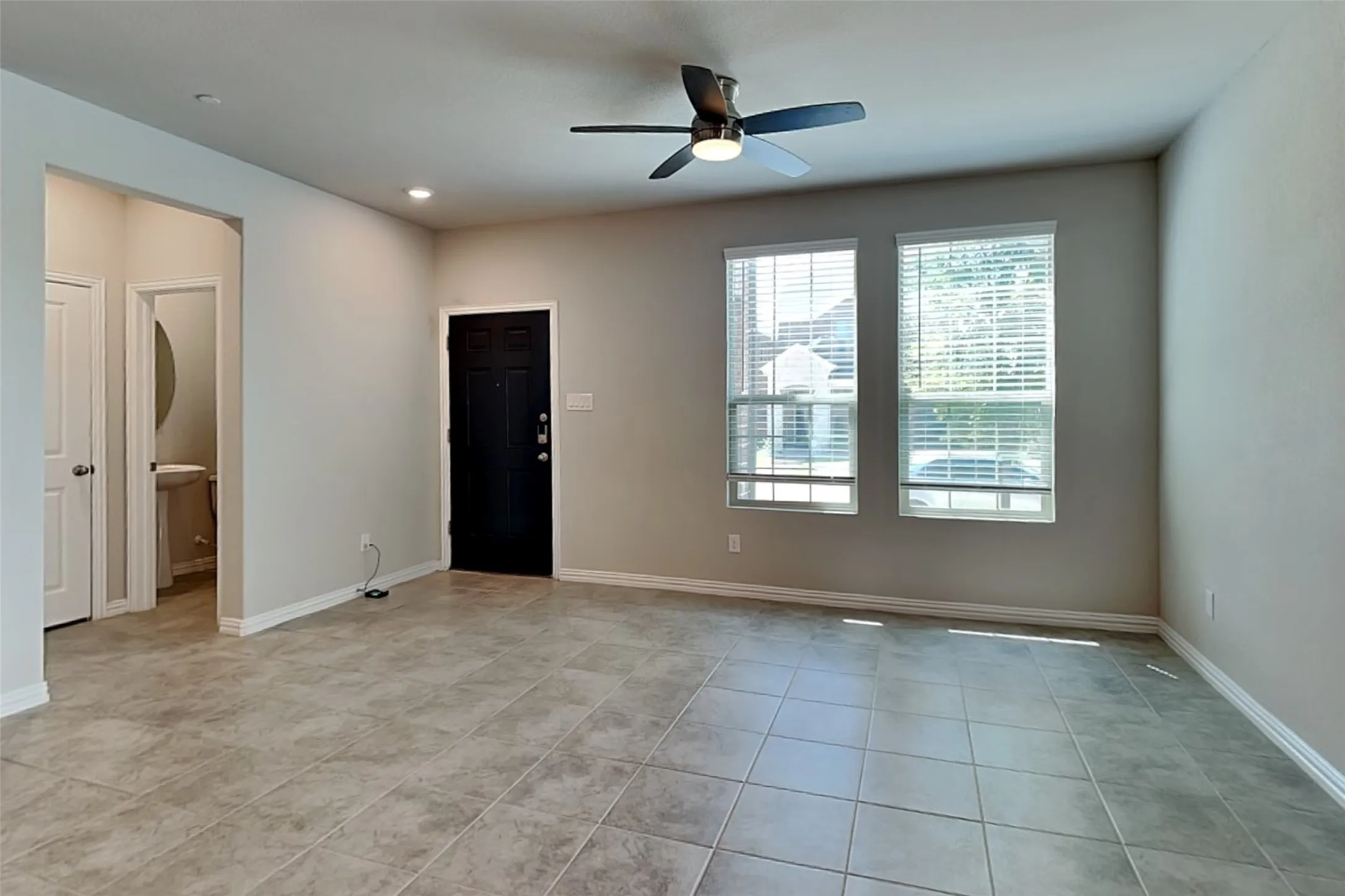Single Family Residence For Rent in Collin County , 4109 Stockyard Station Lane, Sachse, Texas 75048, 3 Bedroom, 3 Bathroom, 2 Garage spaces, 1,928 Sqft, built in 2021, mls#21383025, Real Estate Agent in Sachse, Homes For Rent in Collin county, Homes For Rent in Sachse, Realtor in Sachse Texas, Real Estate Brokerage Independent Realty Texas, Luminita Cordes Realtor