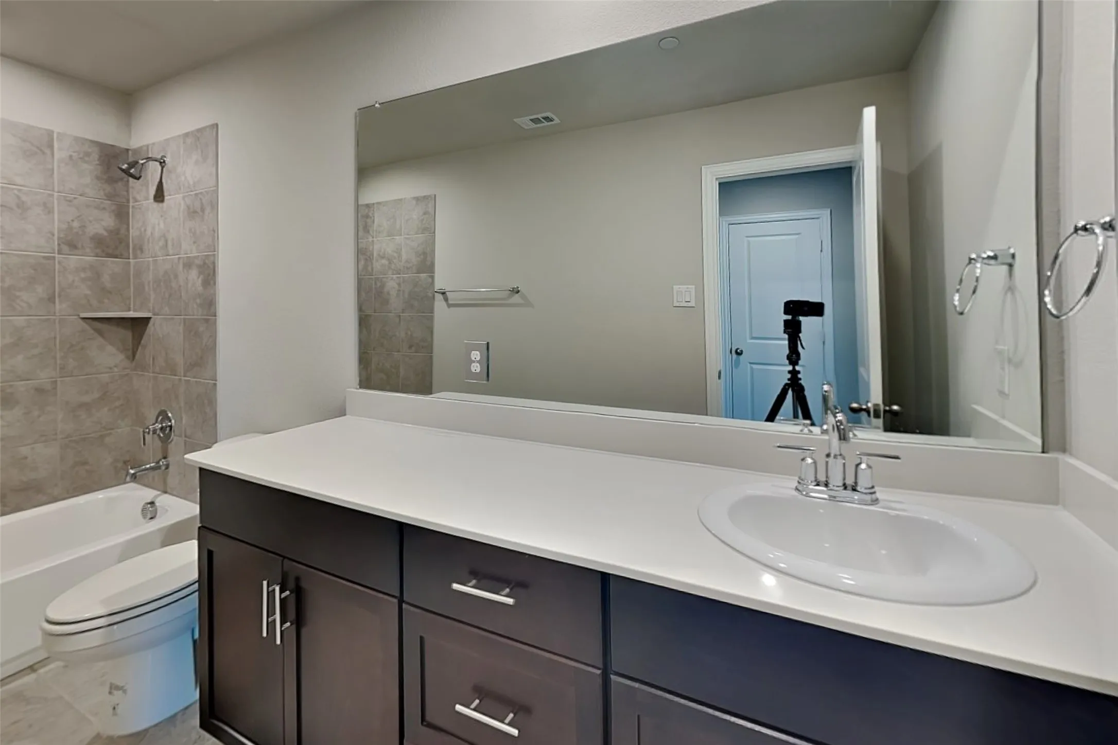 Single Family Residence For Rent in Collin County , 4109 Stockyard Station Lane, Sachse, Texas 75048, 3 Bedroom, 3 Bathroom, 2 Garage spaces, 1,928 Sqft, built in 2021, mls#21383025, Real Estate Agent in Sachse, Homes For Rent in Collin county, Homes For Rent in Sachse, Realtor in Sachse Texas, Real Estate Brokerage Independent Realty Texas, Luminita Cordes Realtor
