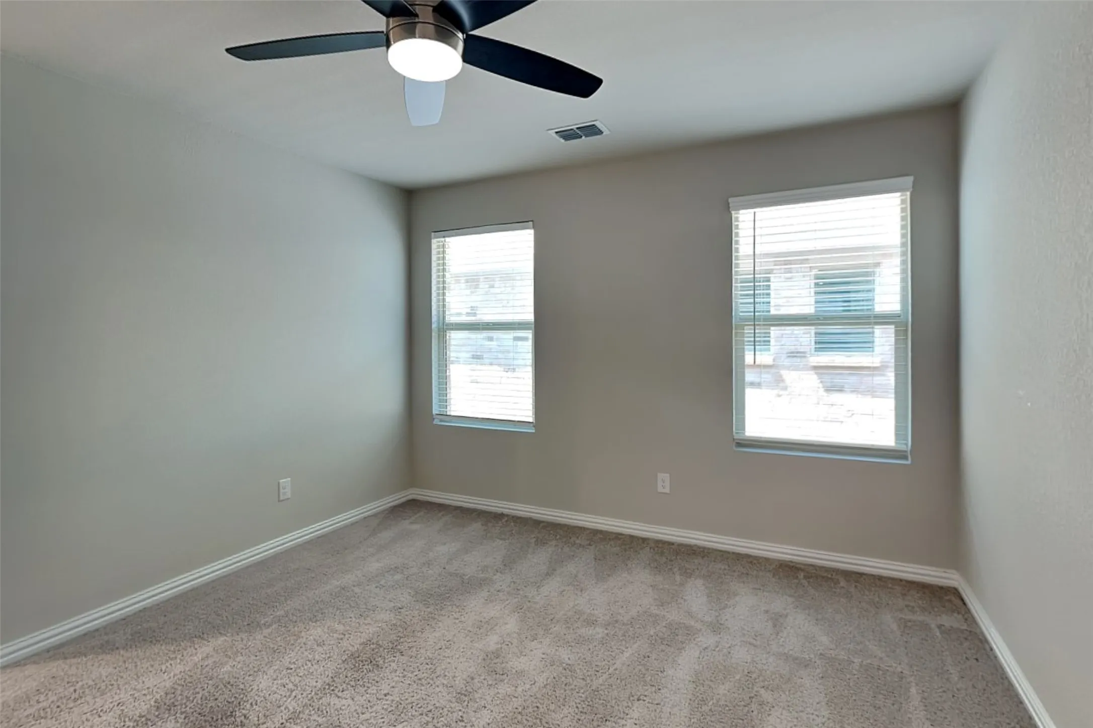Single Family Residence For Rent in Collin County , 4109 Stockyard Station Lane, Sachse, Texas 75048, 3 Bedroom, 3 Bathroom, 2 Garage spaces, 1,928 Sqft, built in 2021, mls#21383025, Real Estate Agent in Sachse, Homes For Rent in Collin county, Homes For Rent in Sachse, Realtor in Sachse Texas, Real Estate Brokerage Independent Realty Texas, Luminita Cordes Realtor