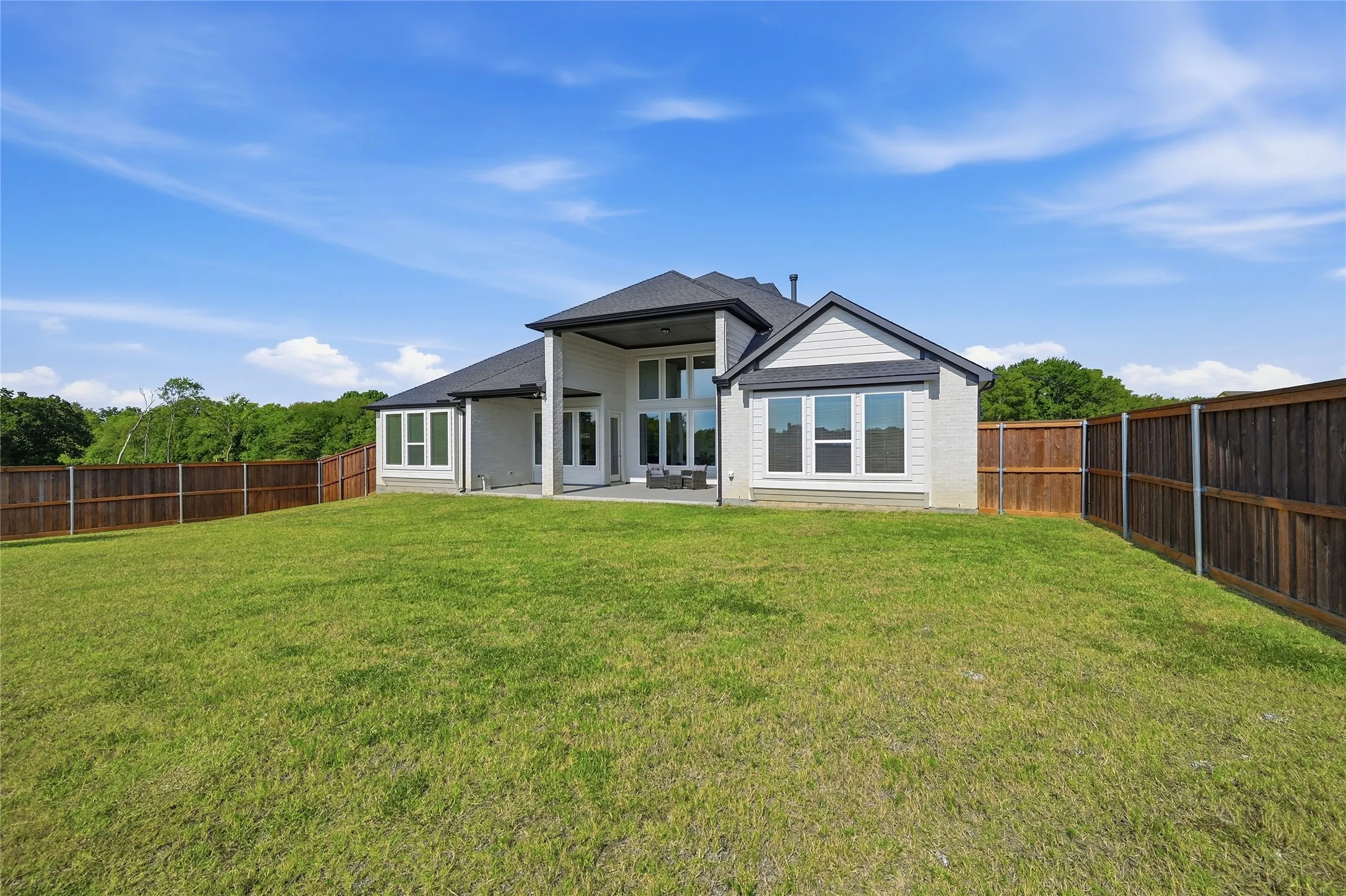 Single Family Residence For Sale in Grayson County , 2722 Stonecrest Drive, Sherman, Texas 75092, 4 Bedroom, 3 Bathroom, 3 Garage spaces, 3,044 Sqft, built in 2023, mls#21381602, Real Estate Agent in Sherman, Homes For Sale in Grayson county, Homes For Sale in Sherman, Realtor in Sherman Texas, Real Estate Brokerage Independent Realty Texas, Luminita Cordes Realtor