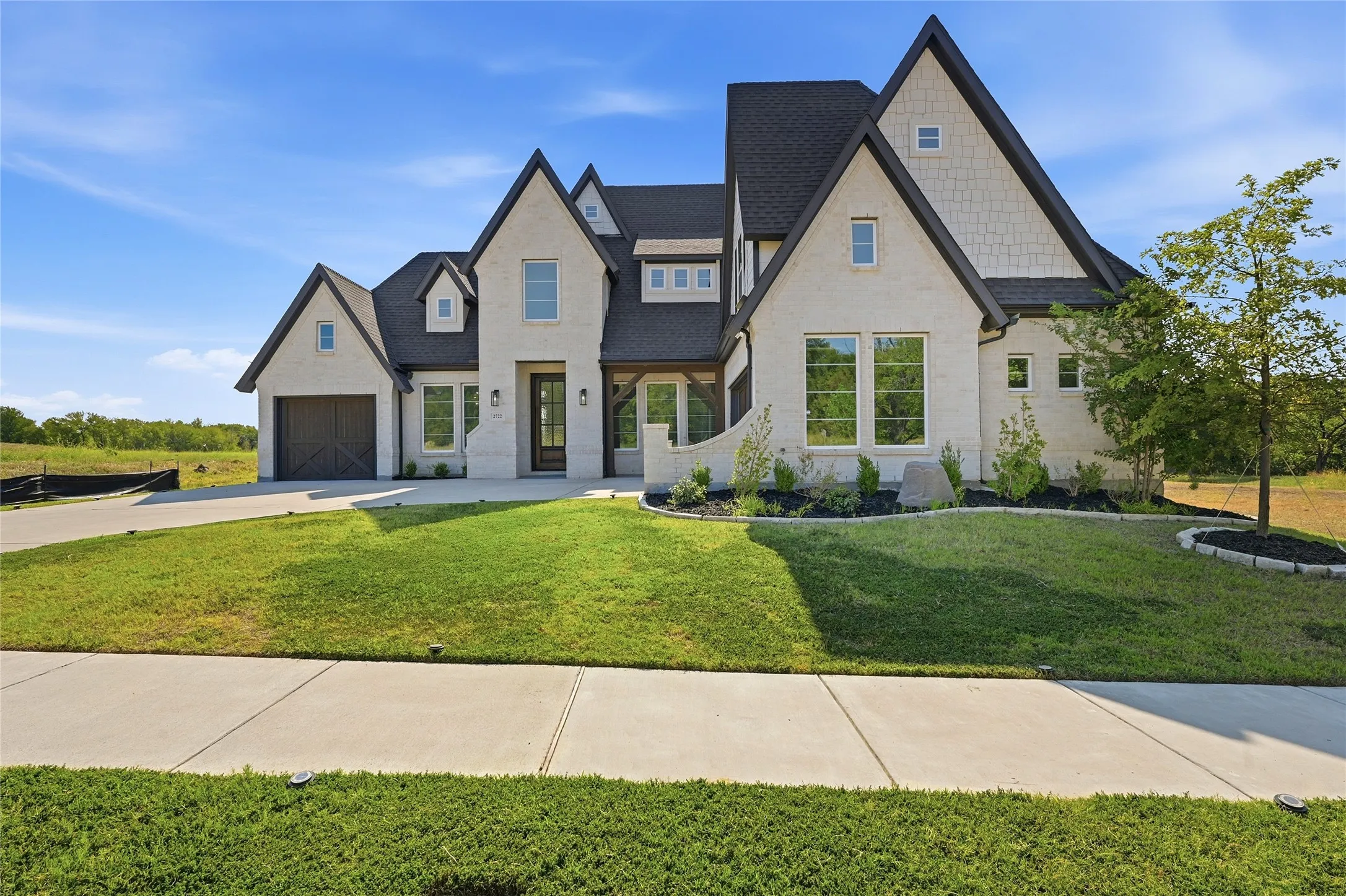 Single Family Residence For Sale in Grayson County , 2722 Stonecrest Drive, Sherman, Texas 75092, 4 Bedroom, 3 Bathroom, 3 Garage spaces, 3,044 Sqft, built in 2023, mls#21381602, Real Estate Agent in Sherman, Homes For Sale in Grayson county, Homes For Sale in Sherman, Realtor in Sherman Texas, Real Estate Brokerage Independent Realty Texas, Luminita Cordes Realtor