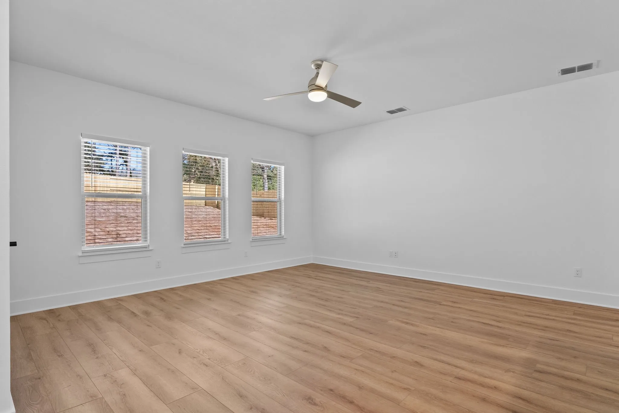 Single Family Residence For Sale in Smith County , 2958 Calloway Road, Tyler, Texas 75707, 3 Bedroom, 2 Bathroom, 2 Garage spaces, 1,428 Sqft, built in 2025, mls#21383109, Real Estate Agent in Tyler, Homes For Sale in Smith county, Homes For Sale in Tyler, Realtor in Tyler Texas, Real Estate Brokerage Independent Realty Texas, Luminita Cordes Realtor