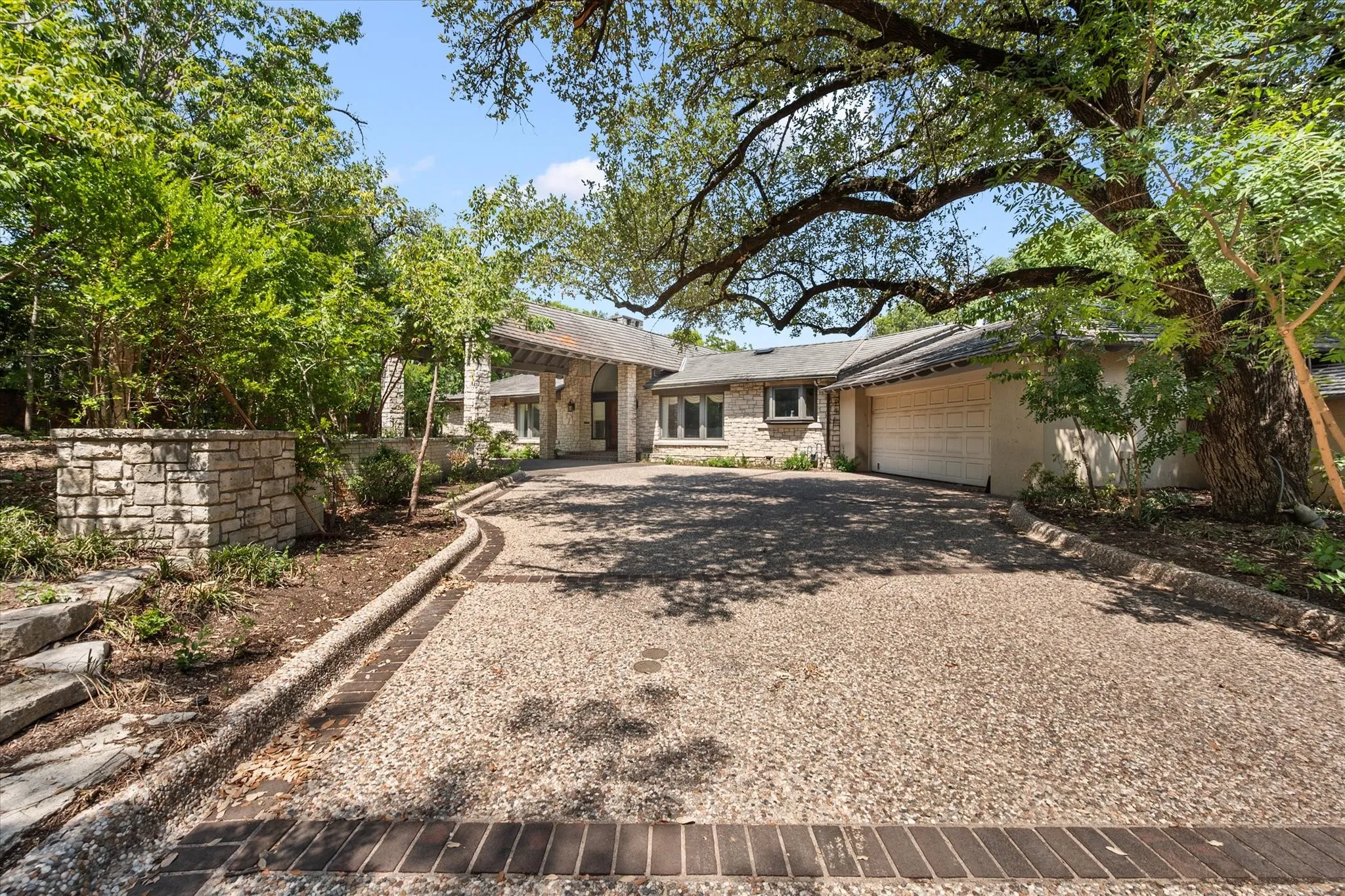 Improved Land For Sale in Tarrant County , 301 Crestwood Drive, Fort Worth, Texas 76107, 0, 0, Garage spaces, 0 Sqft, built in 1946, mls#21381773, Real Estate Agent in Fort Worth, Homes For Sale in Tarrant county, Homes For Sale in Fort Worth, Realtor in Fort Worth Texas, Real Estate Brokerage Independent Realty Texas, Luminita Cordes Realtor