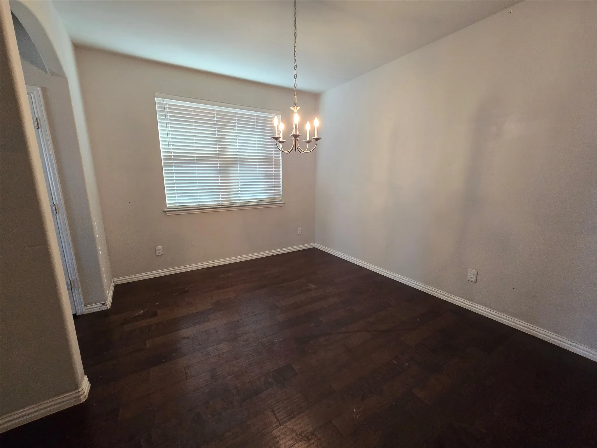 Single Family Residence For Rent in Kaufman County , 2009 Rosebury Lane, Forney, Texas 75126, 4 Bedroom, 4 Bathroom, 2 Garage spaces, 2,725 Sqft, built in 2019, mls#21383115, Real Estate Agent in Forney, Homes For Rent in Kaufman county, Homes For Rent in Forney, Realtor in Forney Texas, Real Estate Brokerage Independent Realty Texas, Luminita Cordes Realtor