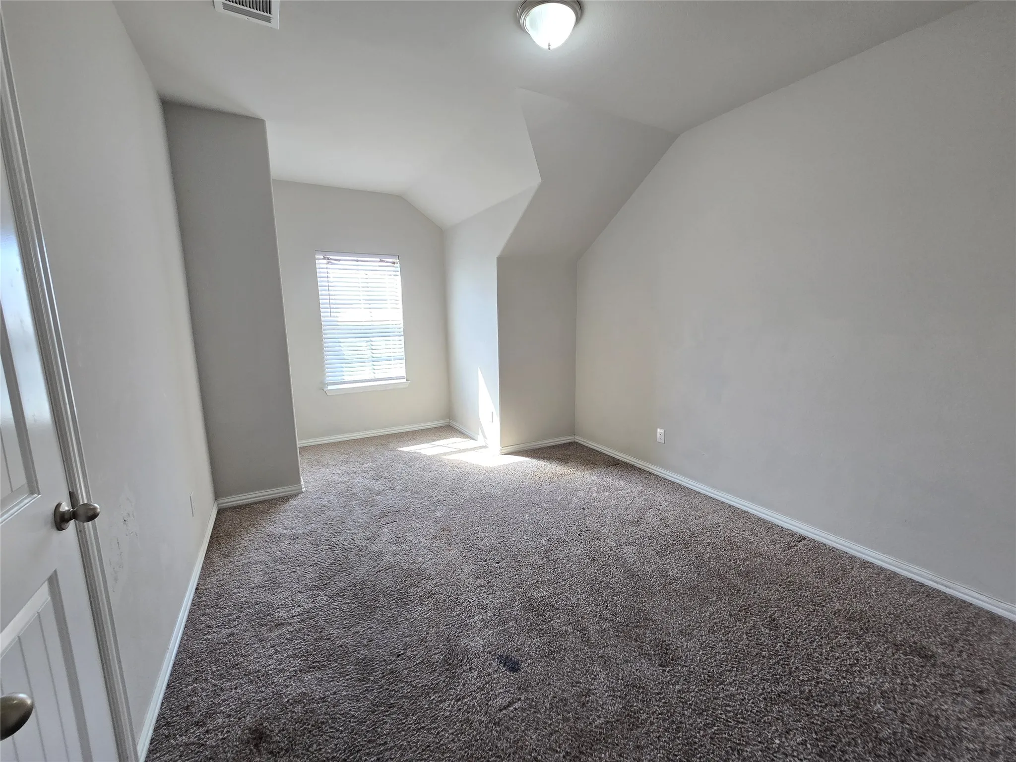 Single Family Residence For Rent in Kaufman County , 2009 Rosebury Lane, Forney, Texas 75126, 4 Bedroom, 4 Bathroom, 2 Garage spaces, 2,725 Sqft, built in 2019, mls#21383115, Real Estate Agent in Forney, Homes For Rent in Kaufman county, Homes For Rent in Forney, Realtor in Forney Texas, Real Estate Brokerage Independent Realty Texas, Luminita Cordes Realtor