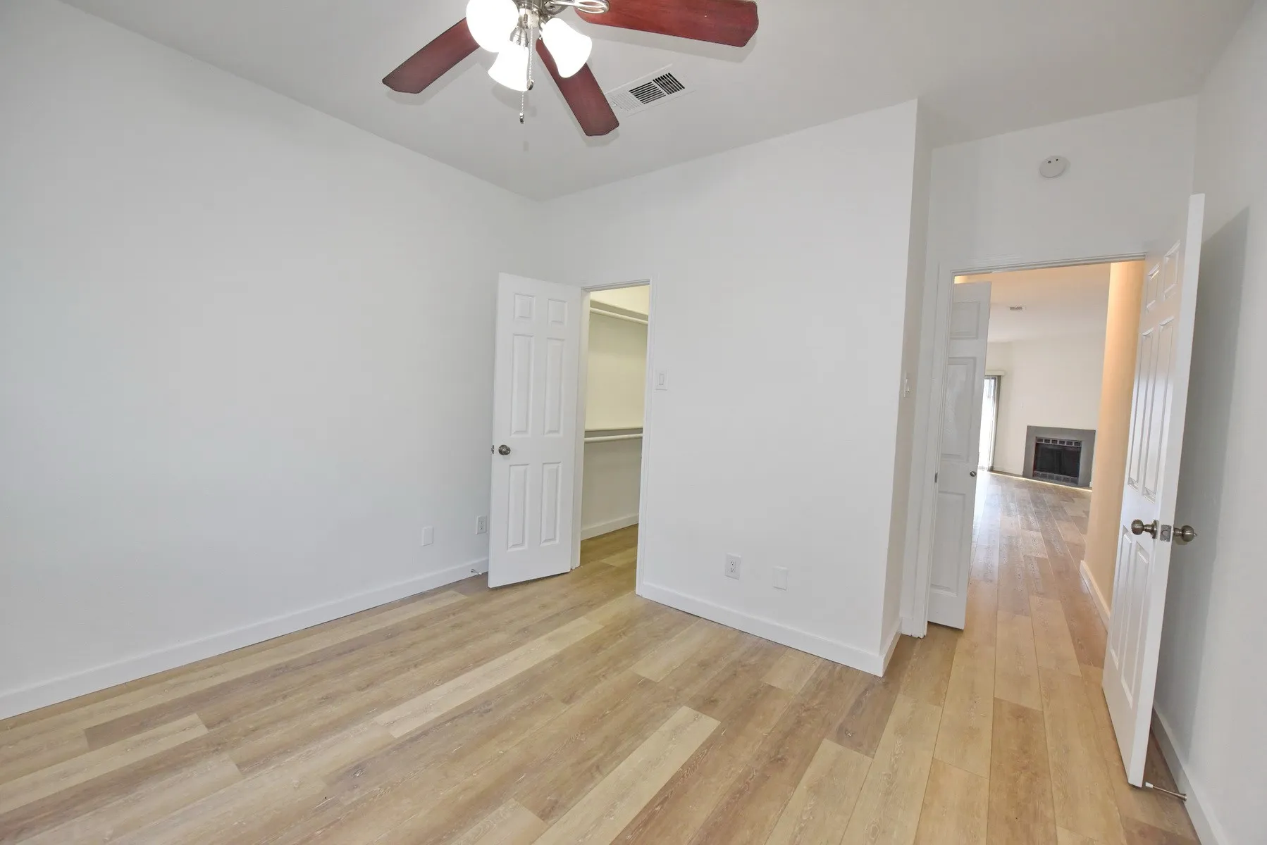 Condominium For Rent in Dallas County , 3701 Cedarplaza Lane 208, Dallas, Texas 75209, 1 Bedroom, 1 Bathroom, Garage spaces, 661 Sqft, built in 1986, mls#21383118, Real Estate Agent in Dallas, Homes For Rent in Dallas county, Homes For Rent in Dallas, Realtor in Dallas Texas, Real Estate Brokerage Independent Realty Texas, Luminita Cordes Realtor