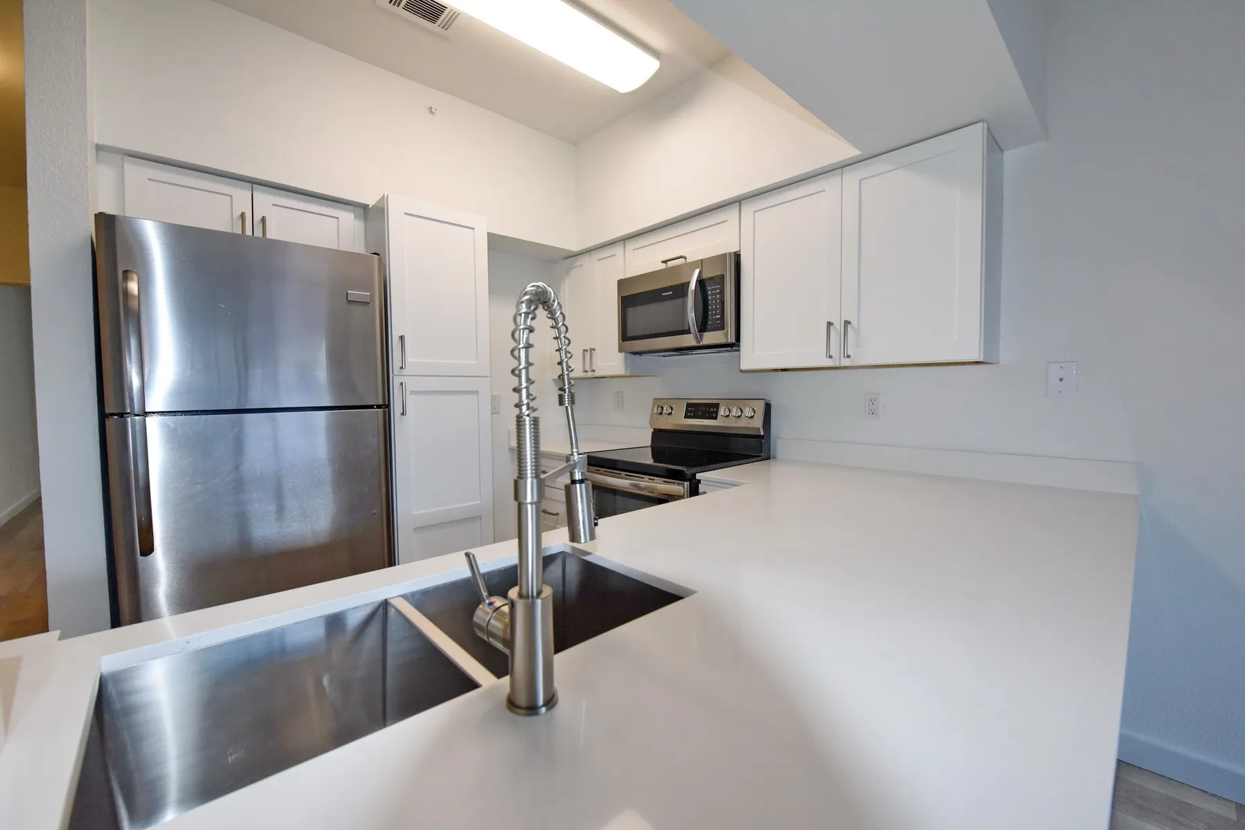 Condominium For Rent in Dallas County , 3701 Cedarplaza Lane 208, Dallas, Texas 75209, 1 Bedroom, 1 Bathroom, Garage spaces, 661 Sqft, built in 1986, mls#21383118, Real Estate Agent in Dallas, Homes For Rent in Dallas county, Homes For Rent in Dallas, Realtor in Dallas Texas, Real Estate Brokerage Independent Realty Texas, Luminita Cordes Realtor