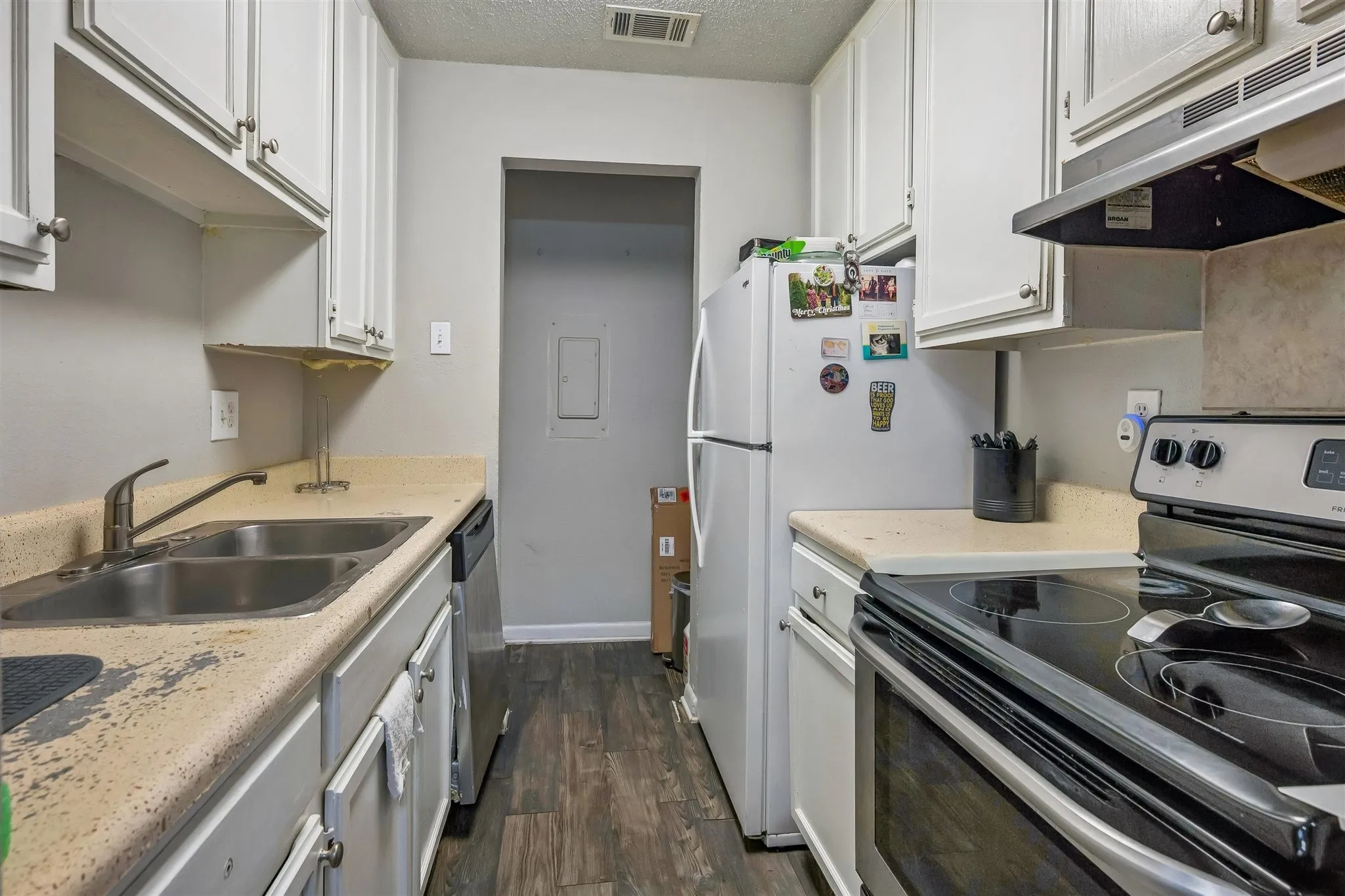 Condominium For Sale in Dallas County , 4502 Gaston Avenue 320, Dallas, Texas 75246, 1 Bedroom, 1 Bathroom, Garage spaces, 567 Sqft, built in 1984, mls#21363195, Real Estate Agent in Dallas, Homes For Sale in Dallas county, Homes For Sale in Dallas, Realtor in Dallas Texas, Real Estate Brokerage Independent Realty Texas, Luminita Cordes Realtor