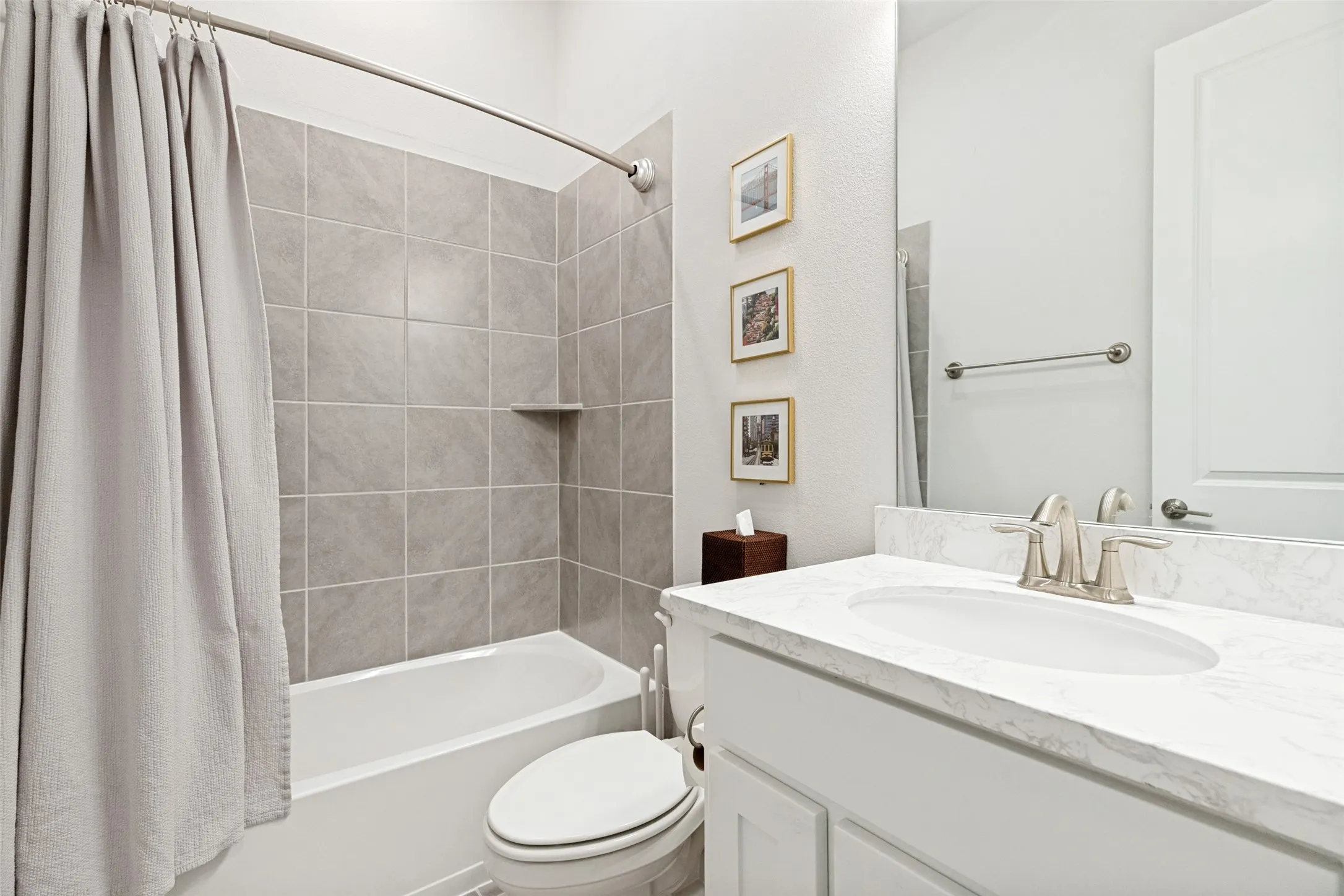 Single Family Residence For Sale in Collin County , 844 Timothy Drive, Allen, Texas 75013, 3 Bedroom, 4 Bathroom, 2 Garage spaces, 2,640 Sqft, built in 2020, mls#21381863, Real Estate Agent in Allen, Homes For Sale in Collin county, Homes For Sale in Allen, Realtor in Allen Texas, Real Estate Brokerage Independent Realty Texas, Luminita Cordes Realtor