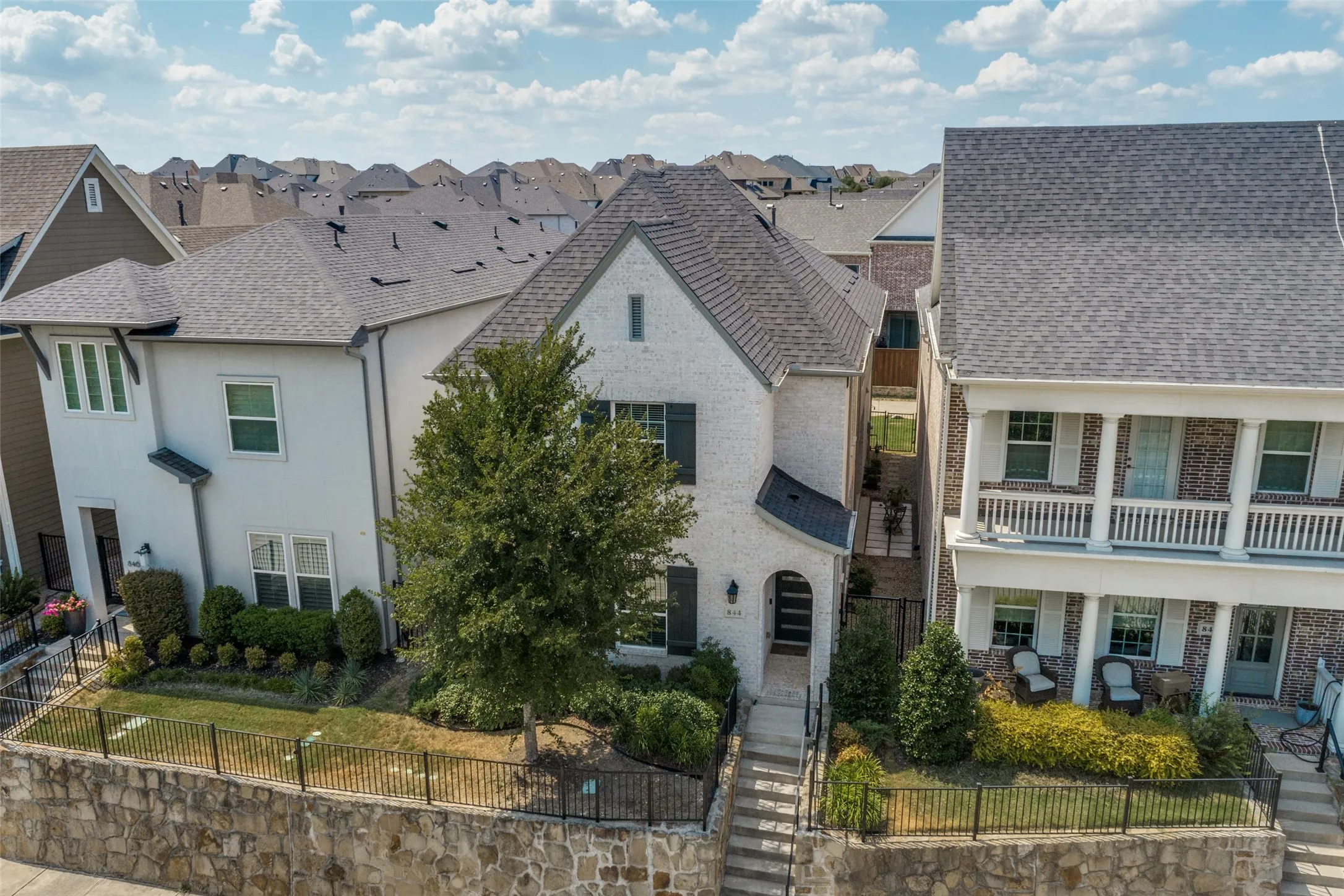 Single Family Residence For Sale in Collin County , 844 Timothy Drive, Allen, Texas 75013, 3 Bedroom, 4 Bathroom, 2 Garage spaces, 2,640 Sqft, built in 2020, mls#21381863, Real Estate Agent in Allen, Homes For Sale in Collin county, Homes For Sale in Allen, Realtor in Allen Texas, Real Estate Brokerage Independent Realty Texas, Luminita Cordes Realtor