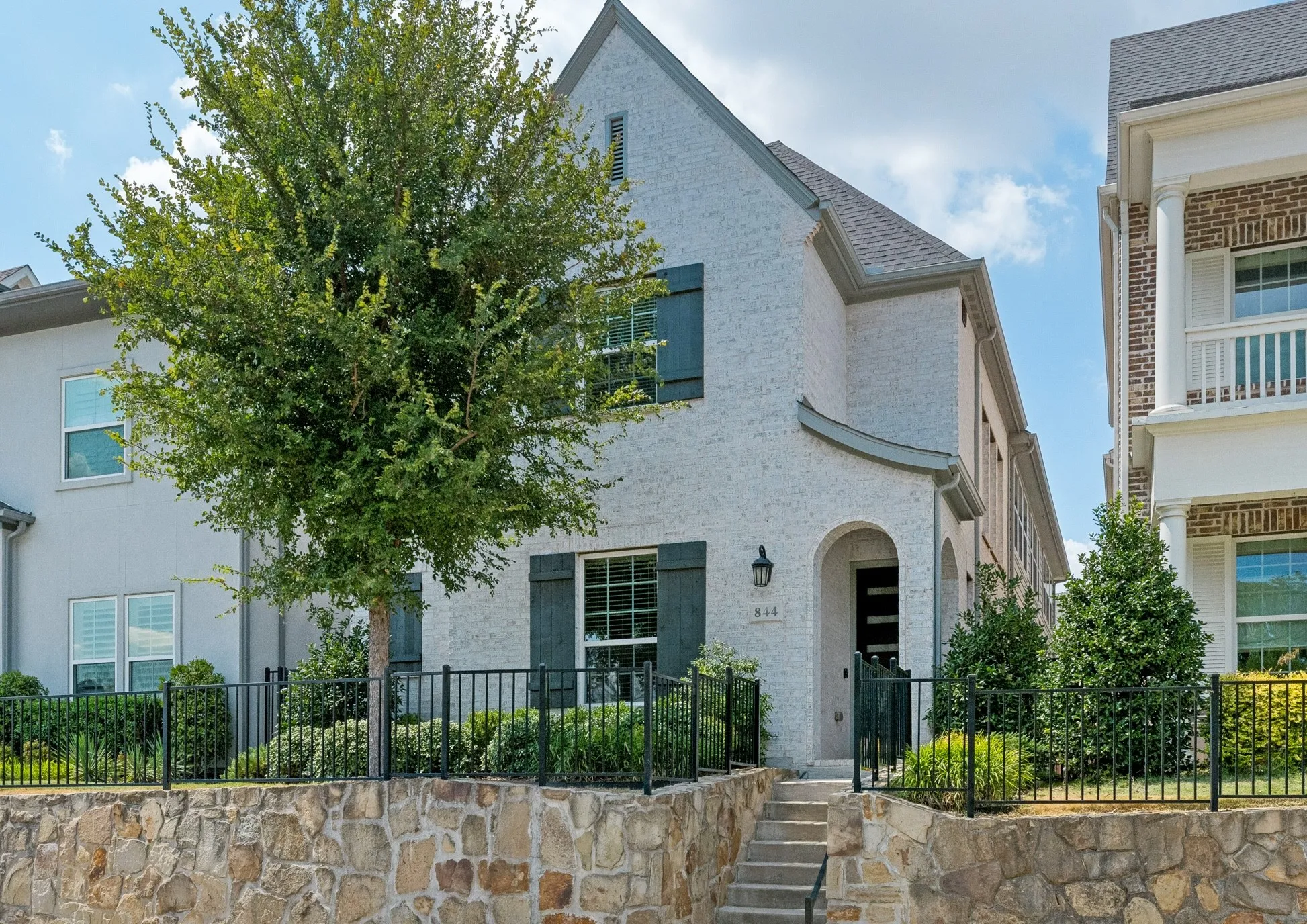 Single Family Residence For Sale in Collin County , 844 Timothy Drive, Allen, Texas 75013, 3 Bedroom, 4 Bathroom, 2 Garage spaces, 2,640 Sqft, built in 2020, mls#21381863, Real Estate Agent in Allen, Homes For Sale in Collin county, Homes For Sale in Allen, Realtor in Allen Texas, Real Estate Brokerage Independent Realty Texas, Luminita Cordes Realtor