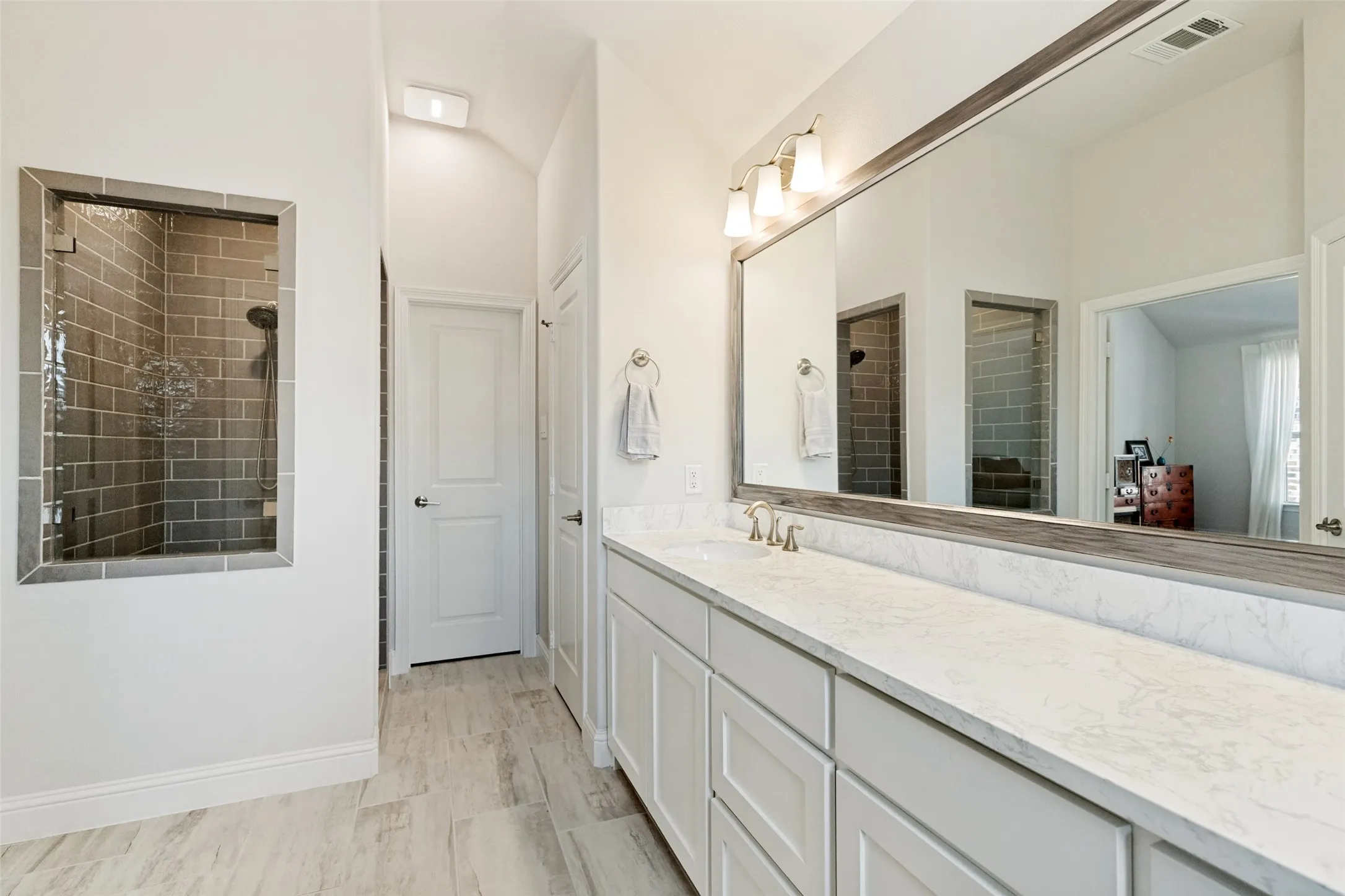 Single Family Residence For Sale in Collin County , 844 Timothy Drive, Allen, Texas 75013, 3 Bedroom, 4 Bathroom, 2 Garage spaces, 2,640 Sqft, built in 2020, mls#21381863, Real Estate Agent in Allen, Homes For Sale in Collin county, Homes For Sale in Allen, Realtor in Allen Texas, Real Estate Brokerage Independent Realty Texas, Luminita Cordes Realtor