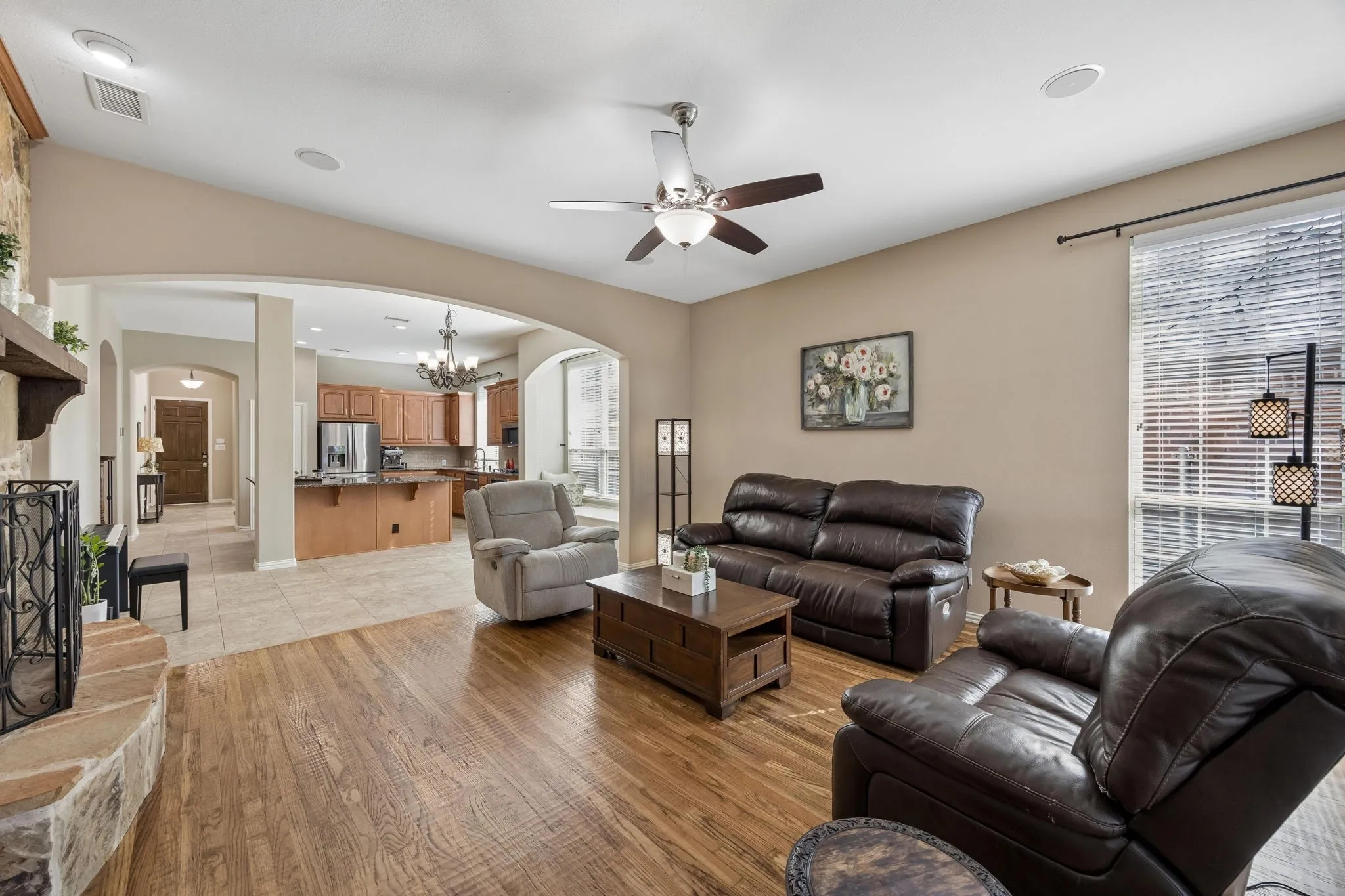 Single Family Residence For Sale in Collin County , 915 Wyndham Way, Allen, Texas 75013, 4 Bedroom, 3 Bathroom, 2 Garage spaces, 2,872 Sqft, built in 2008, mls#21383113, Real Estate Agent in Allen, Homes For Sale in Collin county, Homes For Sale in Allen, Realtor in Allen Texas, Real Estate Brokerage Independent Realty Texas, Luminita Cordes Realtor