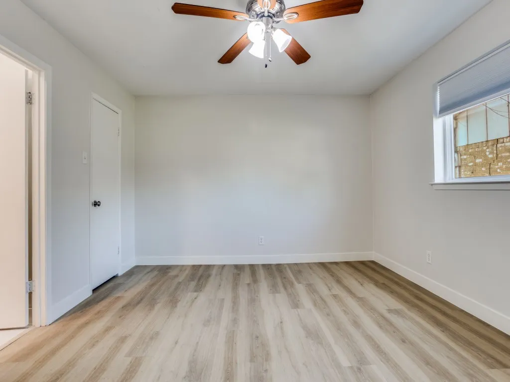 Single Family Residence For Rent in Dallas County , 1242 Delores Drive, Garland, Texas 75040, 3 Bedroom, 2 Bathroom, 2 Garage spaces, 1,438 Sqft, built in 1973, mls#21383140, Real Estate Agent in Garland, Homes For Rent in Dallas county, Homes For Rent in Garland, Realtor in Garland Texas, Real Estate Brokerage Independent Realty Texas, Luminita Cordes Realtor