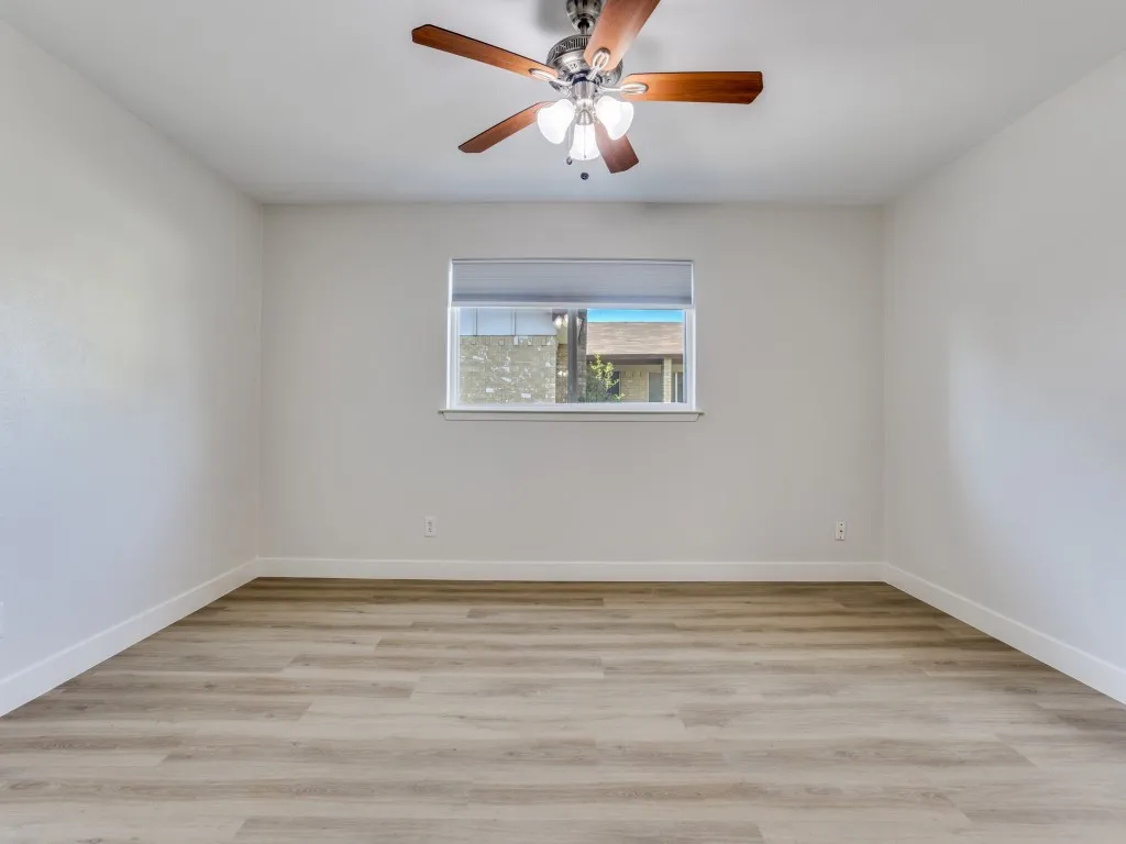 Single Family Residence For Rent in Dallas County , 1242 Delores Drive, Garland, Texas 75040, 3 Bedroom, 2 Bathroom, 2 Garage spaces, 1,438 Sqft, built in 1973, mls#21383140, Real Estate Agent in Garland, Homes For Rent in Dallas county, Homes For Rent in Garland, Realtor in Garland Texas, Real Estate Brokerage Independent Realty Texas, Luminita Cordes Realtor