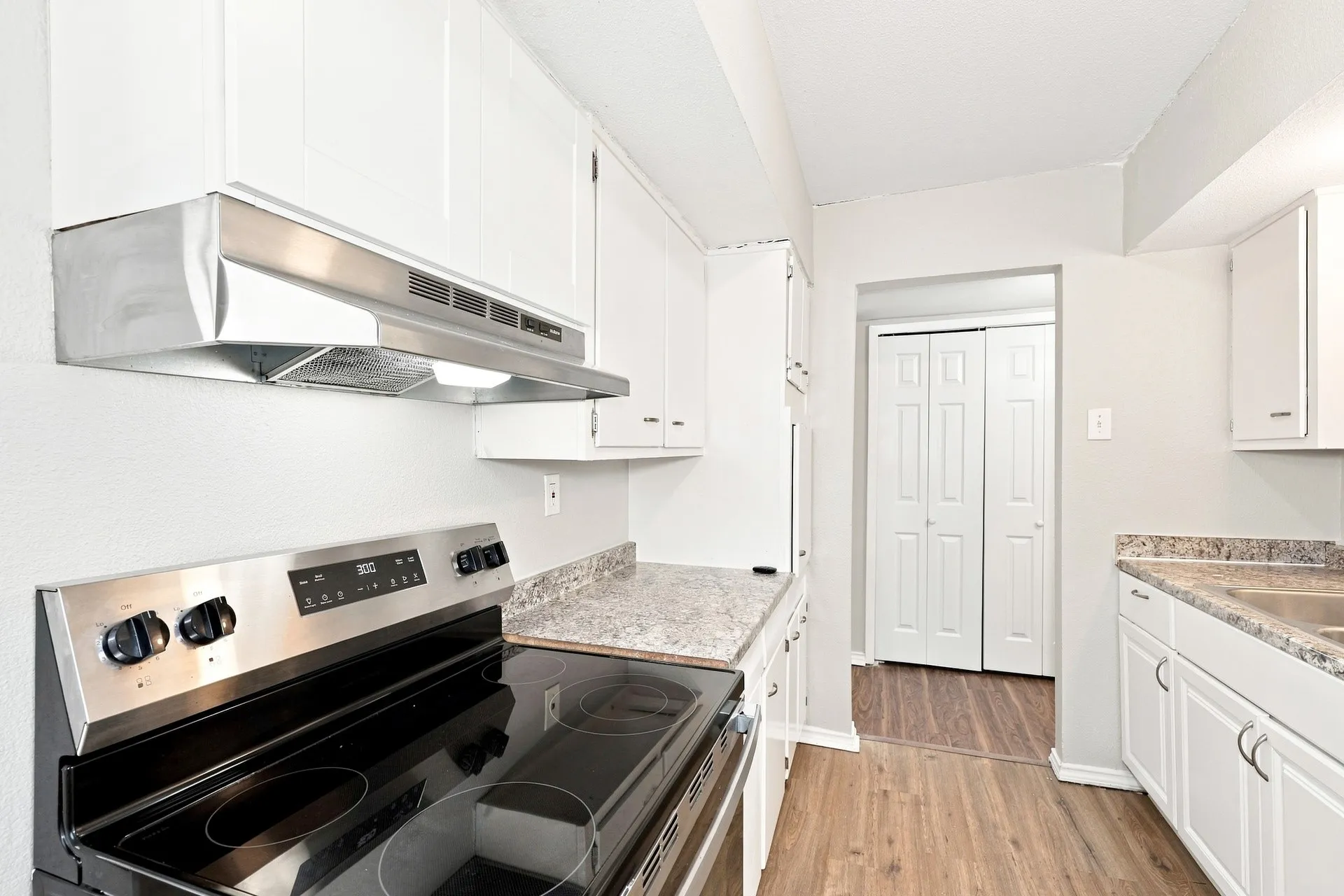 Single Family Residence For Rent in Dallas County , 4349 Chestnut Drive, Mesquite, Texas 75150, 4 Bedroom, 2 Bathroom, 2 Garage spaces, 1,378 Sqft, built in 1960, mls#21383138, Real Estate Agent in Mesquite, Homes For Rent in Dallas county, Homes For Rent in Mesquite, Realtor in Mesquite Texas, Real Estate Brokerage Independent Realty Texas, Luminita Cordes Realtor