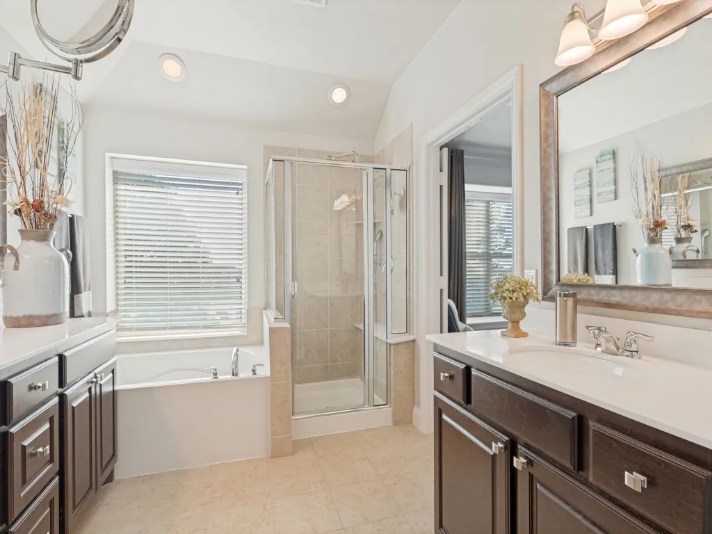 Single Family Residence For Sale in Collin County , 3717 Cobblecreek Drive, Mc Kinney, Texas 75070, 3 Bedroom, 3 Bathroom, 2 Garage spaces, 1,899 Sqft, built in 2015, mls#21382947, Real Estate Agent in Mc Kinney, Homes For Sale in Collin county, Homes For Sale in Mc Kinney, Realtor in Mc Kinney Texas, Real Estate Brokerage Independent Realty Texas, Luminita Cordes Realtor