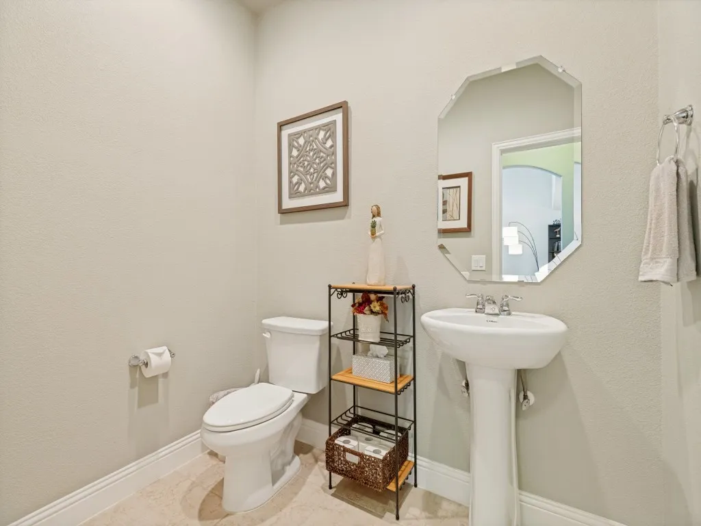 Single Family Residence For Sale in Collin County , 3717 Cobblecreek Drive, Mc Kinney, Texas 75070, 3 Bedroom, 3 Bathroom, 2 Garage spaces, 1,899 Sqft, built in 2015, mls#21382947, Real Estate Agent in Mc Kinney, Homes For Sale in Collin county, Homes For Sale in Mc Kinney, Realtor in Mc Kinney Texas, Real Estate Brokerage Independent Realty Texas, Luminita Cordes Realtor