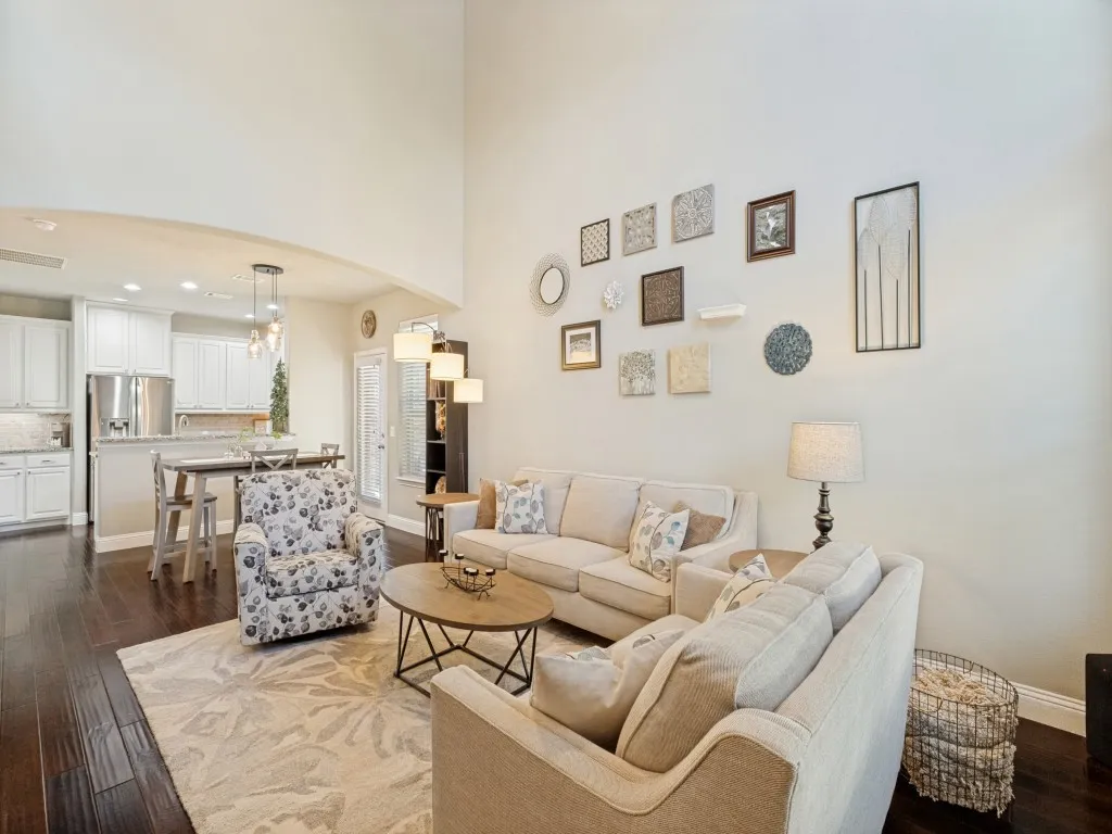 Single Family Residence For Sale in Collin County , 3717 Cobblecreek Drive, Mc Kinney, Texas 75070, 3 Bedroom, 3 Bathroom, 2 Garage spaces, 1,899 Sqft, built in 2015, mls#21382947, Real Estate Agent in Mc Kinney, Homes For Sale in Collin county, Homes For Sale in Mc Kinney, Realtor in Mc Kinney Texas, Real Estate Brokerage Independent Realty Texas, Luminita Cordes Realtor