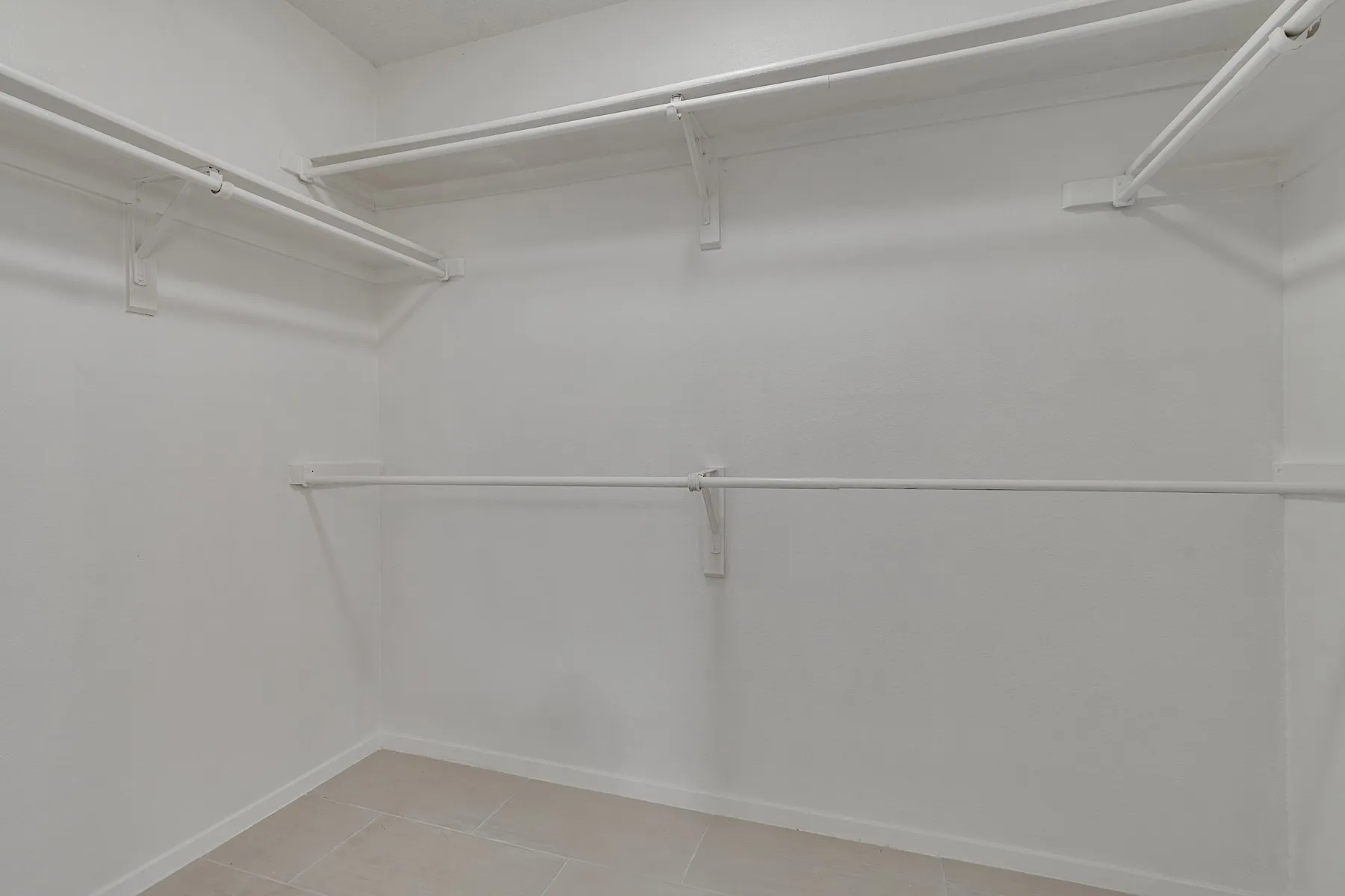 Condominium For Sale in Dallas County , 5550 Spring Valley Road E24, Dallas, Texas 75254, 2 Bedroom, 2 Bathroom, Garage spaces, 1,012 Sqft, built in 1983, mls#21382116, Real Estate Agent in Dallas, Homes For Sale in Dallas county, Homes For Sale in Dallas, Realtor in Dallas Texas, Real Estate Brokerage Independent Realty Texas, Luminita Cordes Realtor