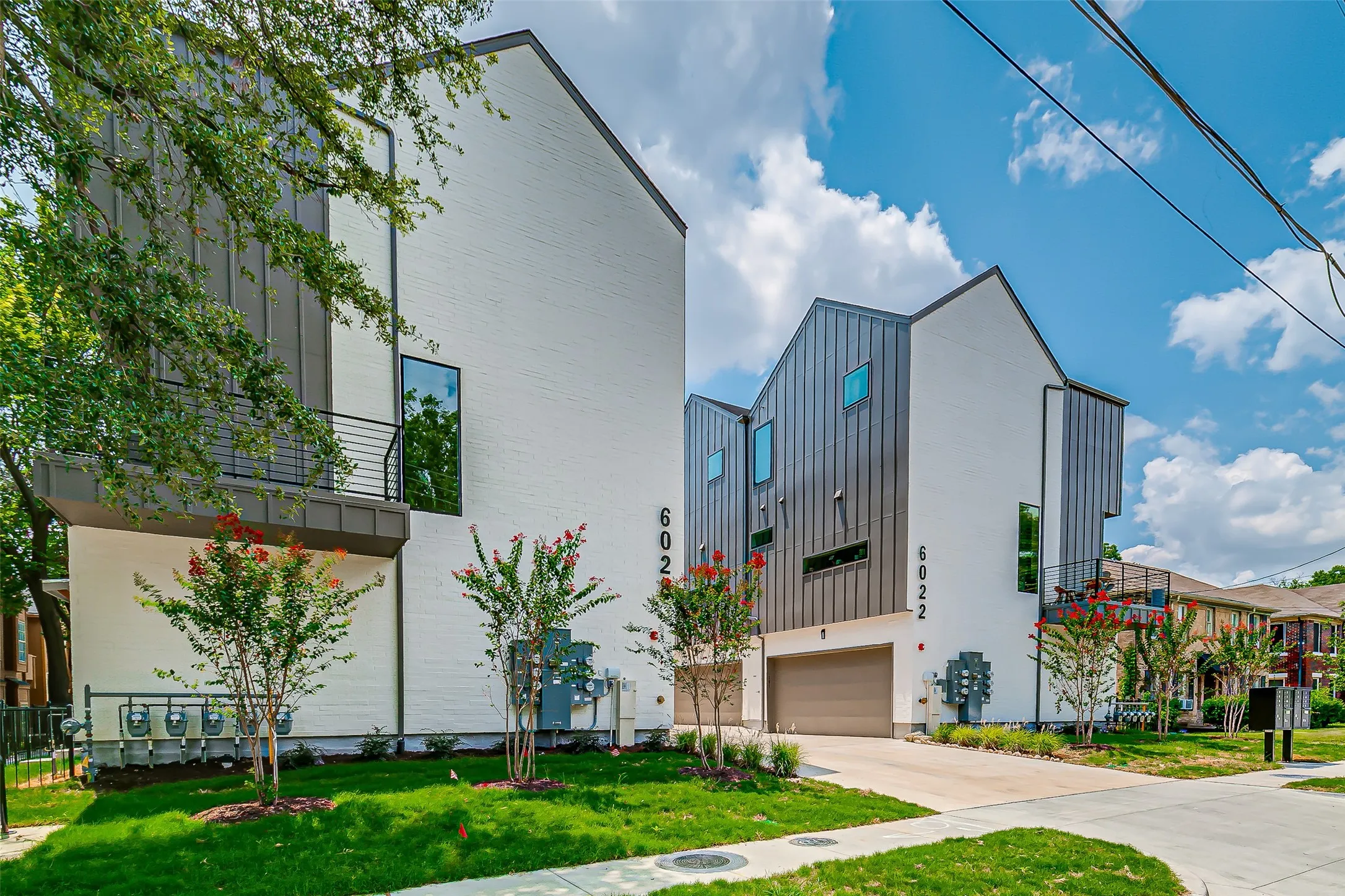 Condominium For Rent in Dallas County , 6028 Lewis Street 202, Dallas, Texas 75206, 2 Bedroom, 3 Bathroom, 2 Garage spaces, 1,500 Sqft, built in 2021, mls#21383156, Real Estate Agent in Dallas, Homes For Rent in Dallas county, Homes For Rent in Dallas, Realtor in Dallas Texas, Real Estate Brokerage Independent Realty Texas, Luminita Cordes Realtor