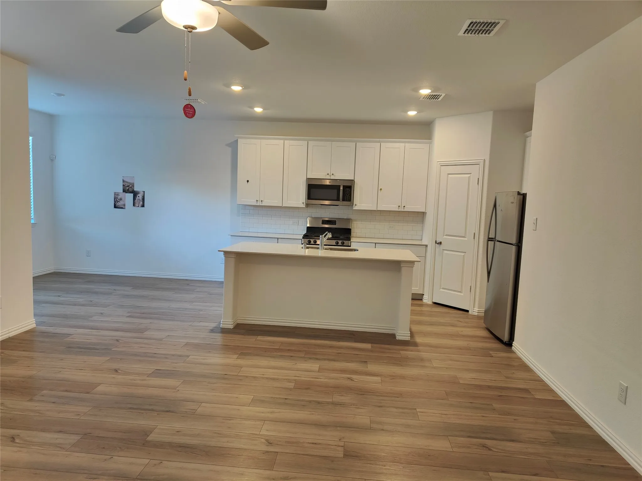 Single Family Residence For Rent in Collin County , 8416 Butterfly Lane, Mc Kinney, Texas 75071, 3 Bedroom, 2 Bathroom, 2 Garage spaces, 1,594 Sqft, built in 2024, mls#21383164, Real Estate Agent in Mc Kinney, Homes For Rent in Collin county, Homes For Rent in Mc Kinney, Realtor in Mc Kinney Texas, Real Estate Brokerage Independent Realty Texas, Luminita Cordes Realtor