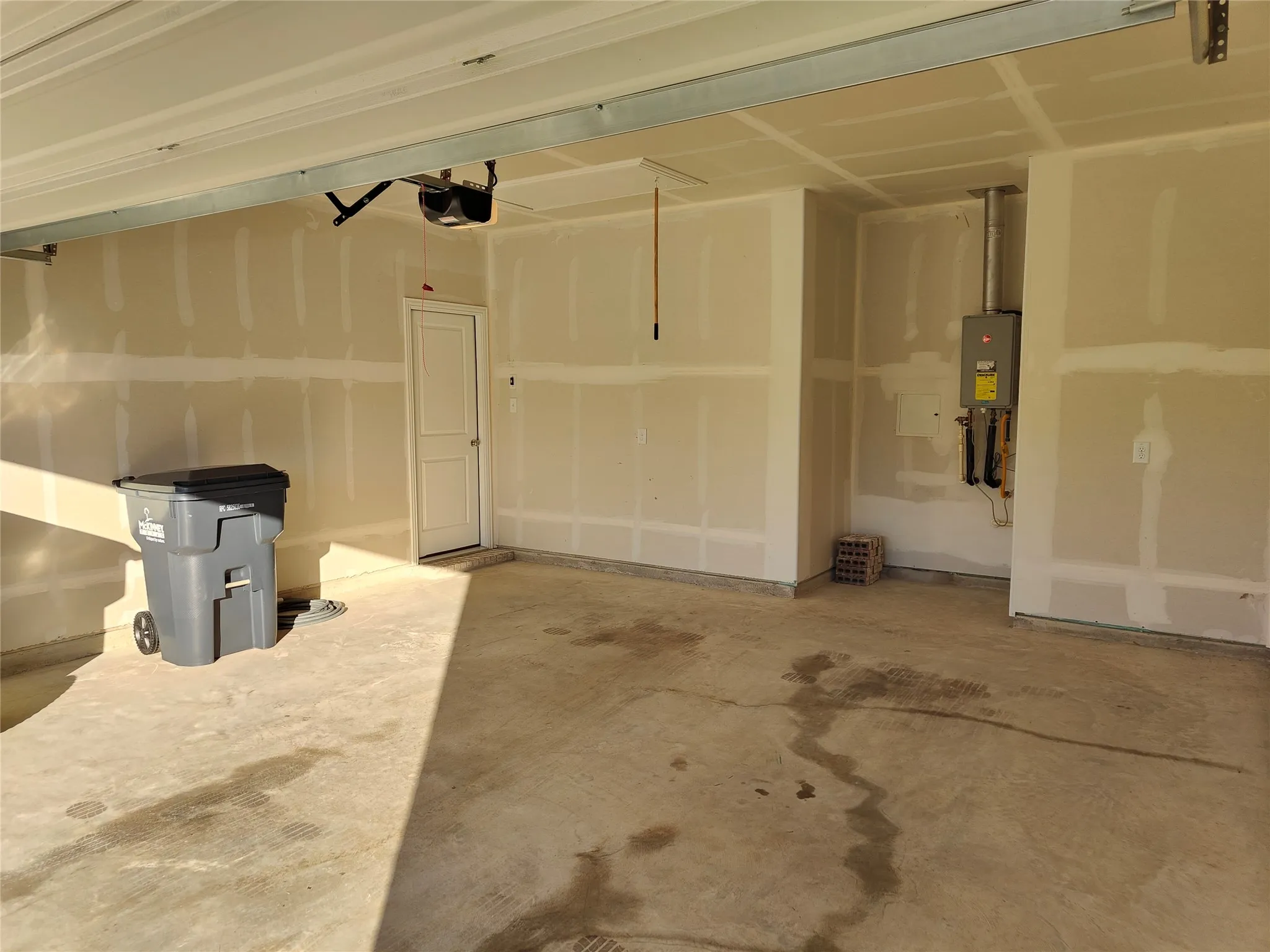 Single Family Residence For Rent in Collin County , 8416 Butterfly Lane, Mc Kinney, Texas 75071, 3 Bedroom, 2 Bathroom, 2 Garage spaces, 1,594 Sqft, built in 2024, mls#21383164, Real Estate Agent in Mc Kinney, Homes For Rent in Collin county, Homes For Rent in Mc Kinney, Realtor in Mc Kinney Texas, Real Estate Brokerage Independent Realty Texas, Luminita Cordes Realtor