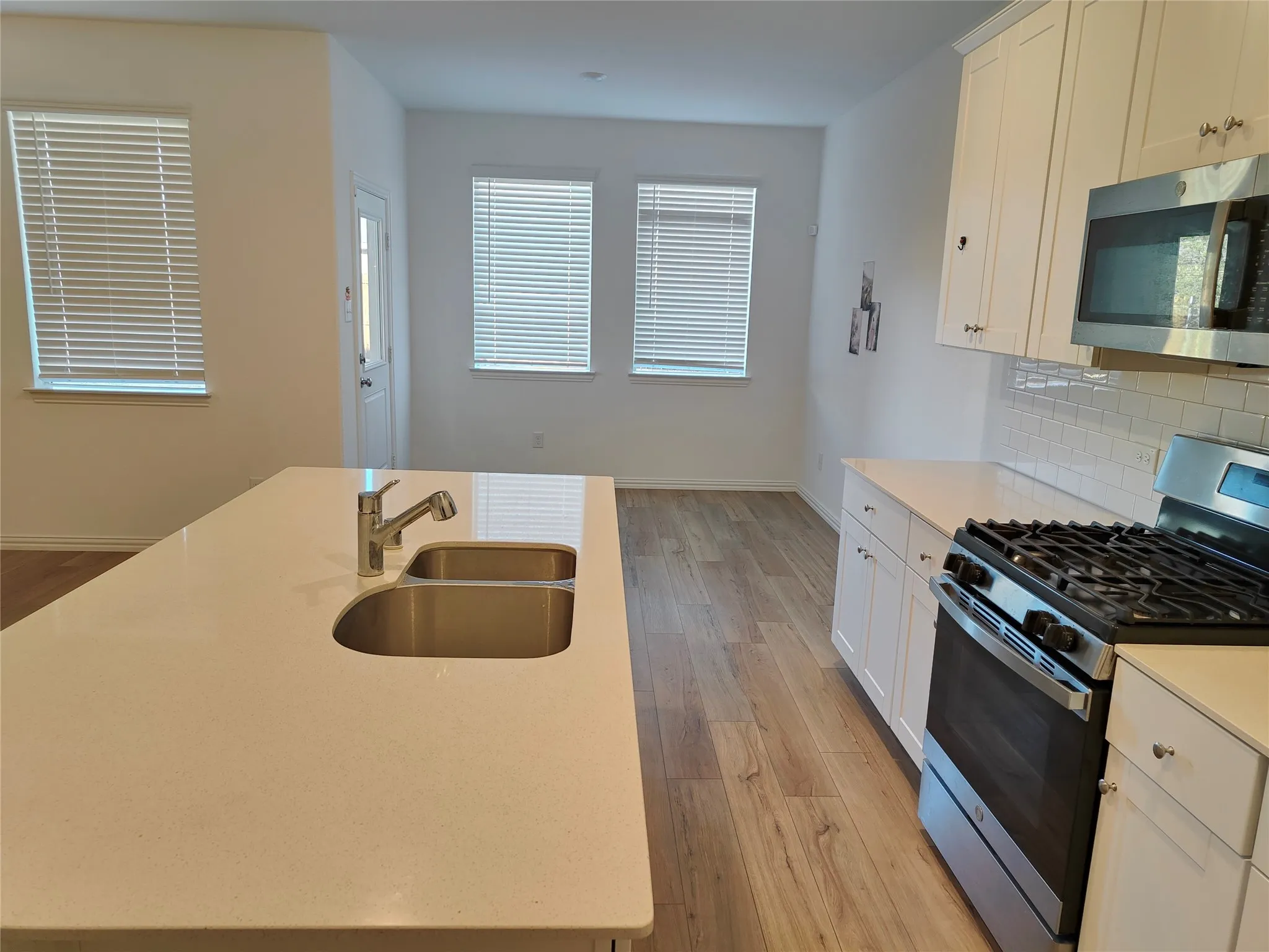 Single Family Residence For Rent in Collin County , 8416 Butterfly Lane, Mc Kinney, Texas 75071, 3 Bedroom, 2 Bathroom, 2 Garage spaces, 1,594 Sqft, built in 2024, mls#21383164, Real Estate Agent in Mc Kinney, Homes For Rent in Collin county, Homes For Rent in Mc Kinney, Realtor in Mc Kinney Texas, Real Estate Brokerage Independent Realty Texas, Luminita Cordes Realtor