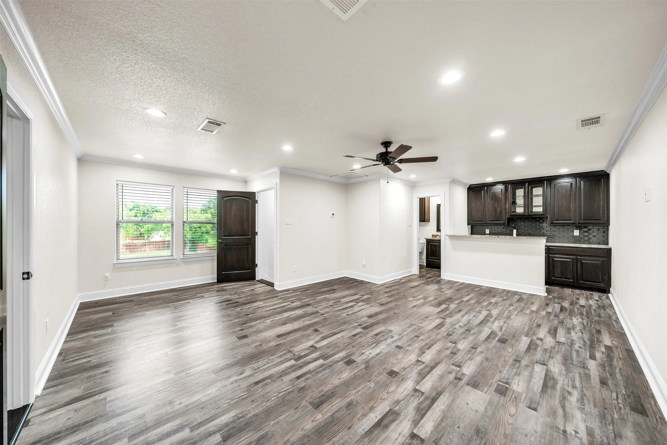 Single Family Residence For Sale in Tarrant County , 7839 Blanchard Way, Fort Worth, Texas 76126, 3 Bedroom, 4 Bathroom, 2 Garage spaces, 3,524 Sqft, built in 2019, mls#21379169, Real Estate Agent in Fort Worth, Homes For Sale in Tarrant county, Homes For Sale in Fort Worth, Realtor in Fort Worth Texas, Real Estate Brokerage Independent Realty Texas, Luminita Cordes Realtor
