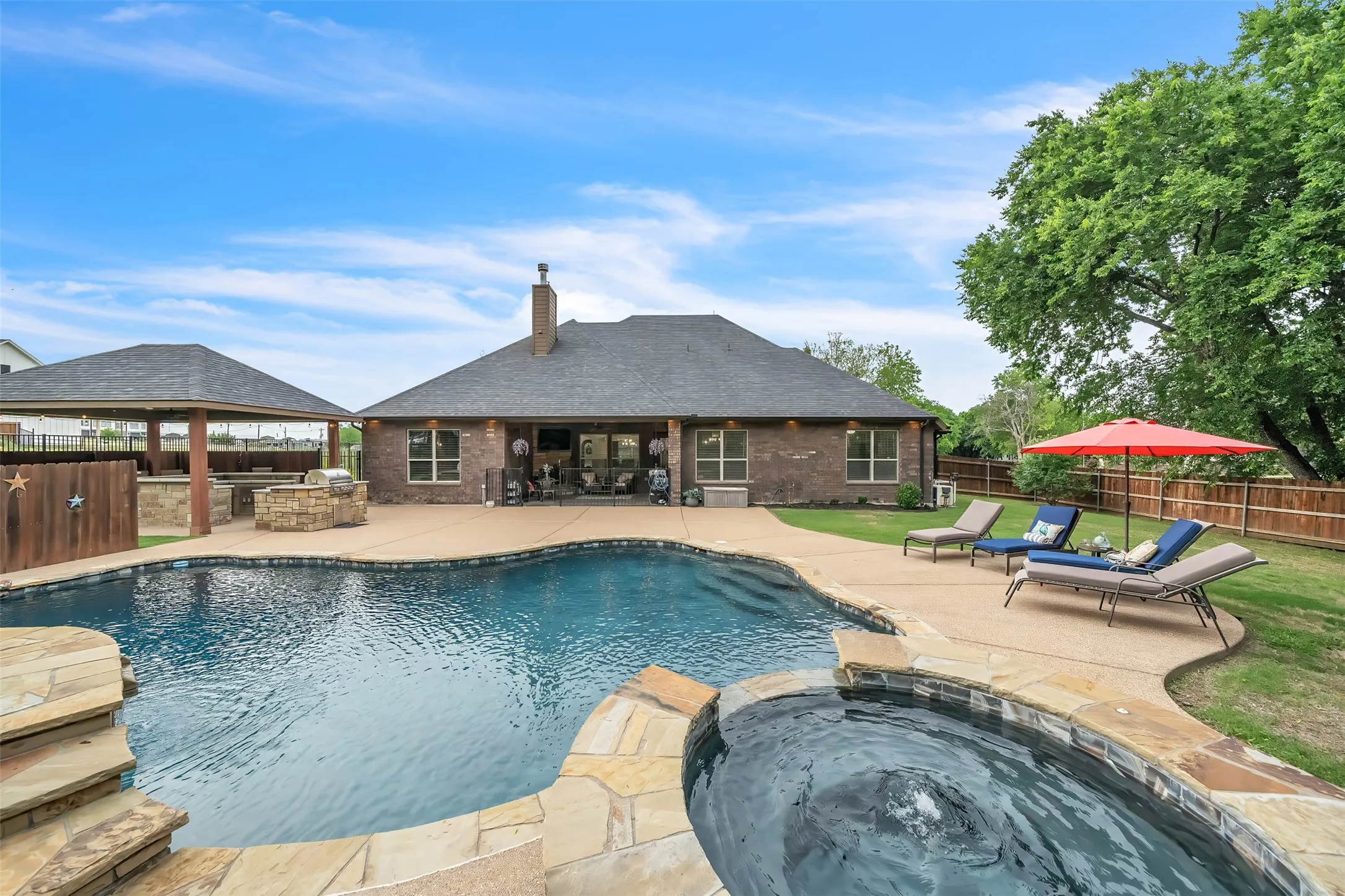 Single Family Residence For Sale in Tarrant County , 7839 Blanchard Way, Fort Worth, Texas 76126, 3 Bedroom, 4 Bathroom, 2 Garage spaces, 3,524 Sqft, built in 2019, mls#21379169, Real Estate Agent in Fort Worth, Homes For Sale in Tarrant county, Homes For Sale in Fort Worth, Realtor in Fort Worth Texas, Real Estate Brokerage Independent Realty Texas, Luminita Cordes Realtor