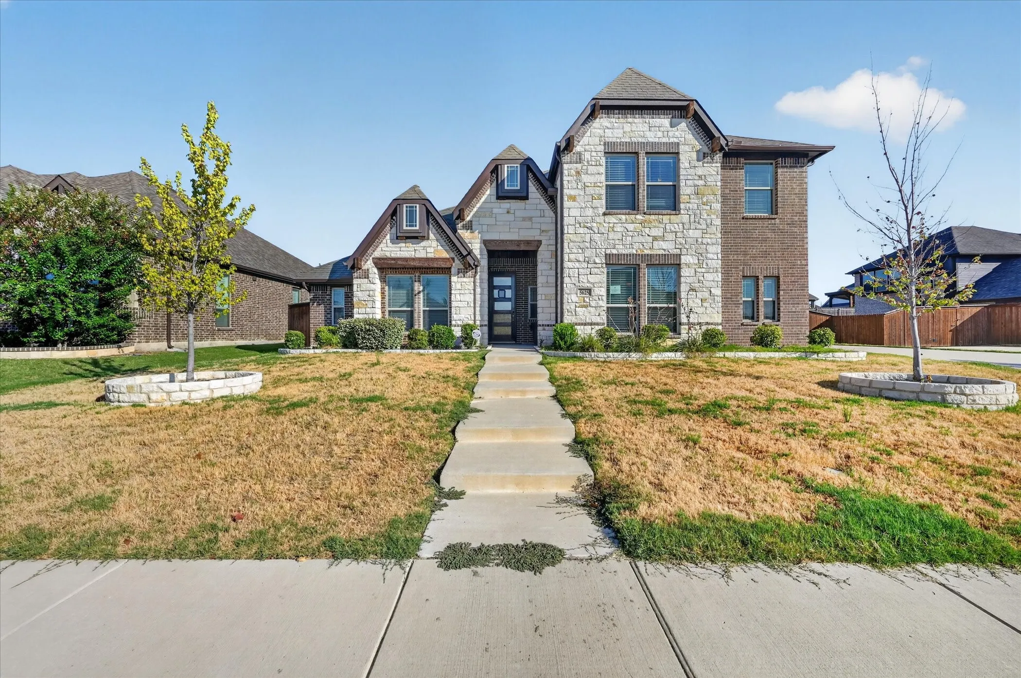 Single Family Residence For Sale in Ellis County , 5625 Stone Lane, Midlothian, Texas 76065, 4 Bedroom, 3 Bathroom, 2 Garage spaces, 3,258 Sqft, built in 2022, mls#21381229, Real Estate Agent in Midlothian, Homes For Sale in Ellis county, Homes For Sale in Midlothian, Realtor in Midlothian Texas, Real Estate Brokerage Independent Realty Texas, Luminita Cordes Realtor