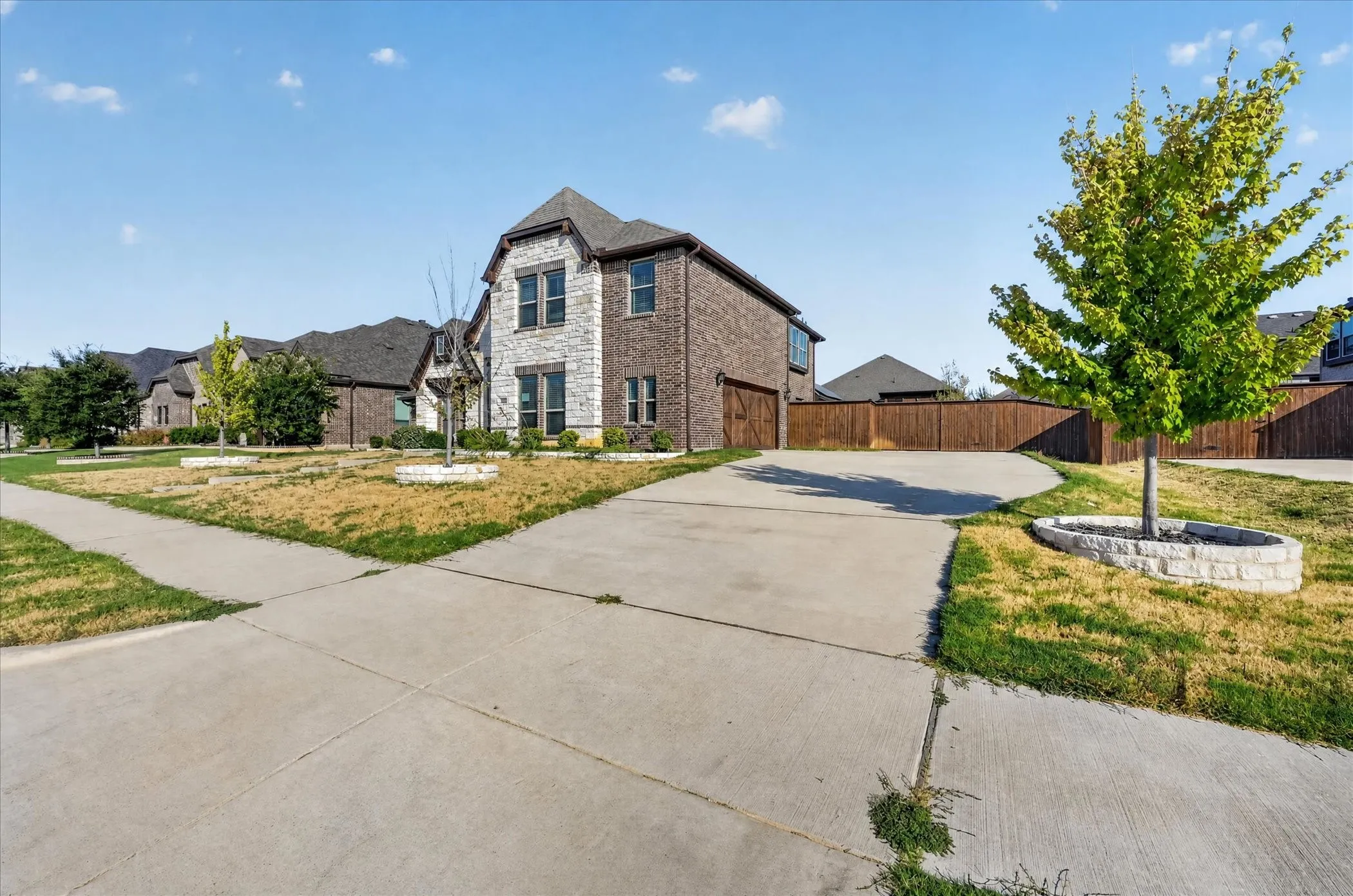 Single Family Residence For Sale in Ellis County , 5625 Stone Lane, Midlothian, Texas 76065, 4 Bedroom, 3 Bathroom, 2 Garage spaces, 3,258 Sqft, built in 2022, mls#21381229, Real Estate Agent in Midlothian, Homes For Sale in Ellis county, Homes For Sale in Midlothian, Realtor in Midlothian Texas, Real Estate Brokerage Independent Realty Texas, Luminita Cordes Realtor