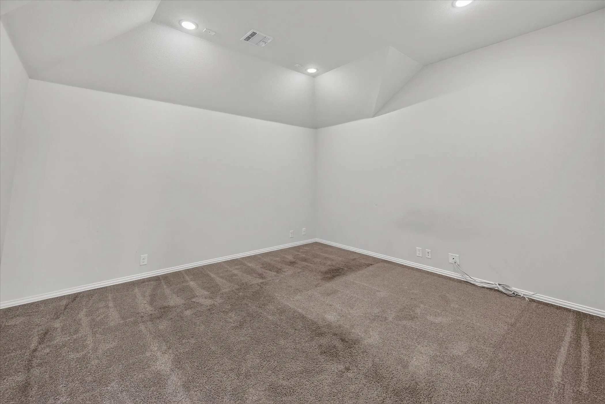 Single Family Residence For Sale in Ellis County , 5625 Stone Lane, Midlothian, Texas 76065, 4 Bedroom, 3 Bathroom, 2 Garage spaces, 3,258 Sqft, built in 2022, mls#21381229, Real Estate Agent in Midlothian, Homes For Sale in Ellis county, Homes For Sale in Midlothian, Realtor in Midlothian Texas, Real Estate Brokerage Independent Realty Texas, Luminita Cordes Realtor