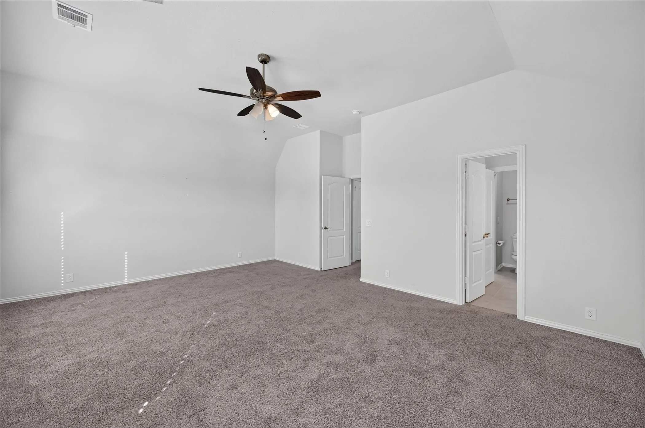 Single Family Residence For Sale in Ellis County , 5625 Stone Lane, Midlothian, Texas 76065, 4 Bedroom, 3 Bathroom, 2 Garage spaces, 3,258 Sqft, built in 2022, mls#21381229, Real Estate Agent in Midlothian, Homes For Sale in Ellis county, Homes For Sale in Midlothian, Realtor in Midlothian Texas, Real Estate Brokerage Independent Realty Texas, Luminita Cordes Realtor