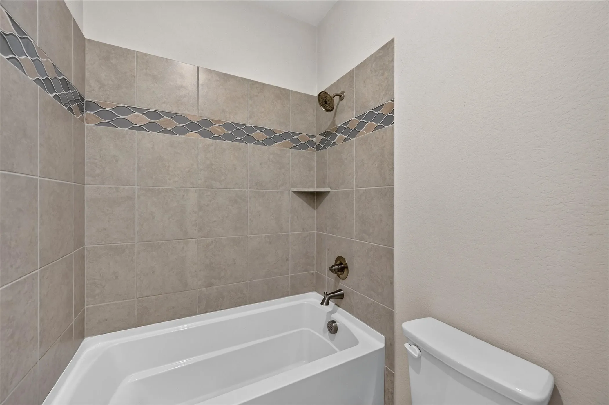 Single Family Residence For Sale in Ellis County , 5625 Stone Lane, Midlothian, Texas 76065, 4 Bedroom, 3 Bathroom, 2 Garage spaces, 3,258 Sqft, built in 2022, mls#21381229, Real Estate Agent in Midlothian, Homes For Sale in Ellis county, Homes For Sale in Midlothian, Realtor in Midlothian Texas, Real Estate Brokerage Independent Realty Texas, Luminita Cordes Realtor