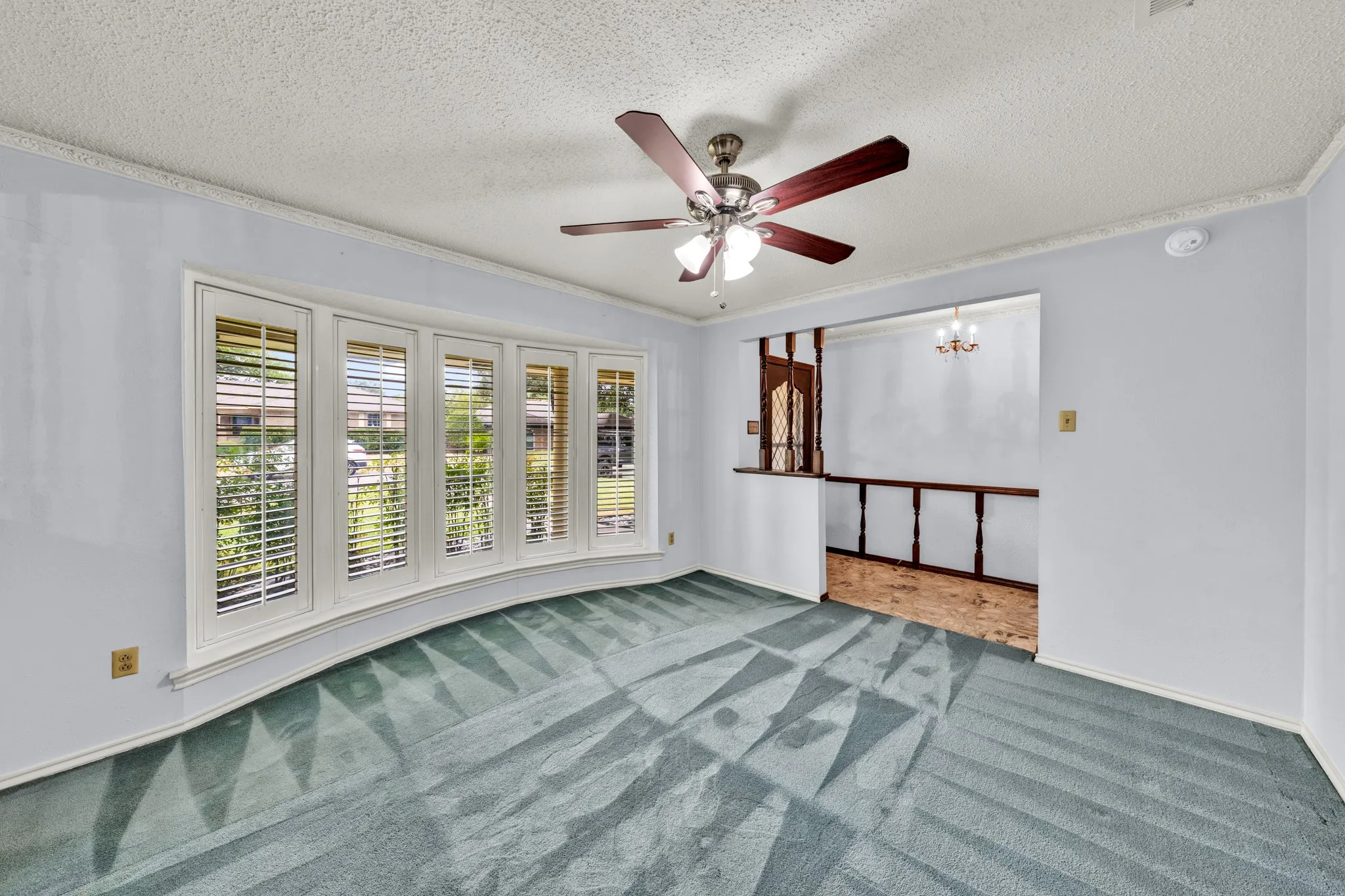 Single Family Residence For Sale in Dallas County , 1606 Clear Point Drive, Garland, Texas 75041, 3 Bedroom, 2 Bathroom, 2 Garage spaces, 2,095 Sqft, built in 1971, mls#21379415, Real Estate Agent in Garland, Homes For Sale in Dallas county, Homes For Sale in Garland, Realtor in Garland Texas, Real Estate Brokerage Independent Realty Texas, Luminita Cordes Realtor