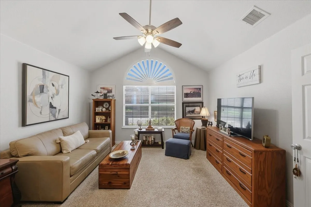 Condominium For Sale in Tarrant County , 6153 Welden Court, Fort Worth, Texas 76132, 2 Bedroom, 2 Bathroom, 2 Garage spaces, 1,579 Sqft, built in 1998, mls#21380734, Real Estate Agent in Fort Worth, Homes For Sale in Tarrant county, Homes For Sale in Fort Worth, Realtor in Fort Worth Texas, Real Estate Brokerage Independent Realty Texas, Luminita Cordes Realtor
