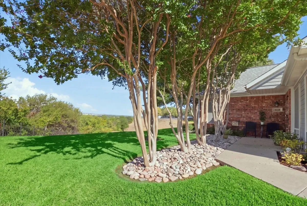 Condominium For Sale in Tarrant County , 6153 Welden Court, Fort Worth, Texas 76132, 2 Bedroom, 2 Bathroom, 2 Garage spaces, 1,579 Sqft, built in 1998, mls#21380734, Real Estate Agent in Fort Worth, Homes For Sale in Tarrant county, Homes For Sale in Fort Worth, Realtor in Fort Worth Texas, Real Estate Brokerage Independent Realty Texas, Luminita Cordes Realtor