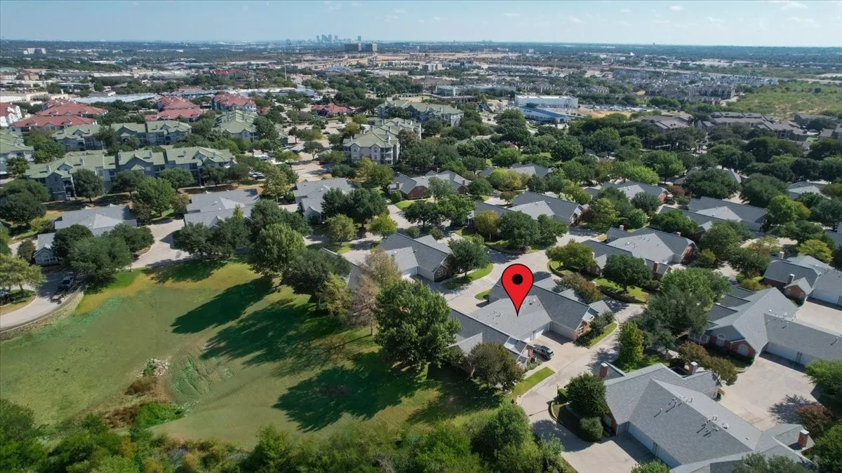 Condominium For Sale in Tarrant County , 6153 Welden Court, Fort Worth, Texas 76132, 2 Bedroom, 2 Bathroom, 2 Garage spaces, 1,579 Sqft, built in 1998, mls#21380734, Real Estate Agent in Fort Worth, Homes For Sale in Tarrant county, Homes For Sale in Fort Worth, Realtor in Fort Worth Texas, Real Estate Brokerage Independent Realty Texas, Luminita Cordes Realtor