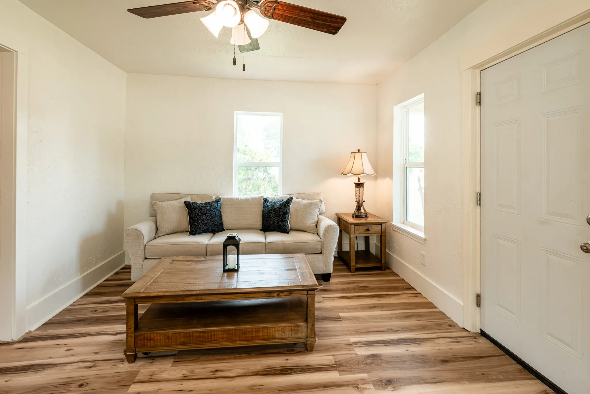 Single Family Residence For Sale in Callahan County , 801 N Avenue A, Cross Plains, Texas 76443, 2 Bedroom, 1 Bathroom, Garage spaces, 969 Sqft, built in 1920, mls#21380852, Real Estate Agent in Cross Plains, Homes For Sale in Callahan county, Homes For Sale in Cross Plains, Realtor in Cross Plains Texas, Real Estate Brokerage Independent Realty Texas, Luminita Cordes Realtor