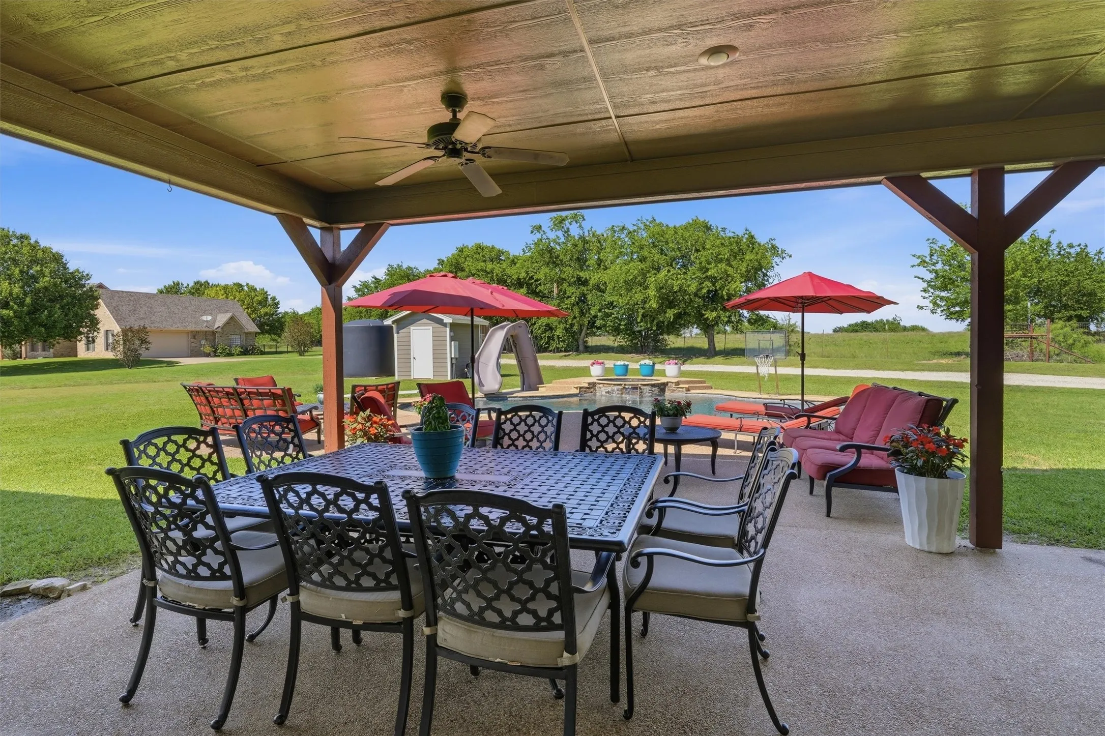 Single Family Residence For Sale in Johnson County , 8649 River Hills Road, Godley, Texas 76044, 4 Bedroom, 4 Bathroom, 2 Garage spaces, 3,846 Sqft, built in 1997, mls#21381028, Real Estate Agent in Godley, Homes For Sale in Johnson county, Homes For Sale in Godley, Realtor in Godley Texas, Real Estate Brokerage Independent Realty Texas, Luminita Cordes Realtor