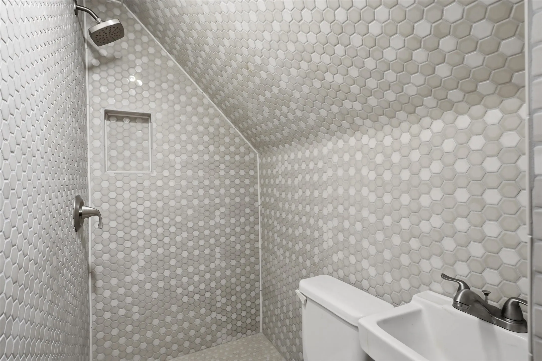 bonus room bath