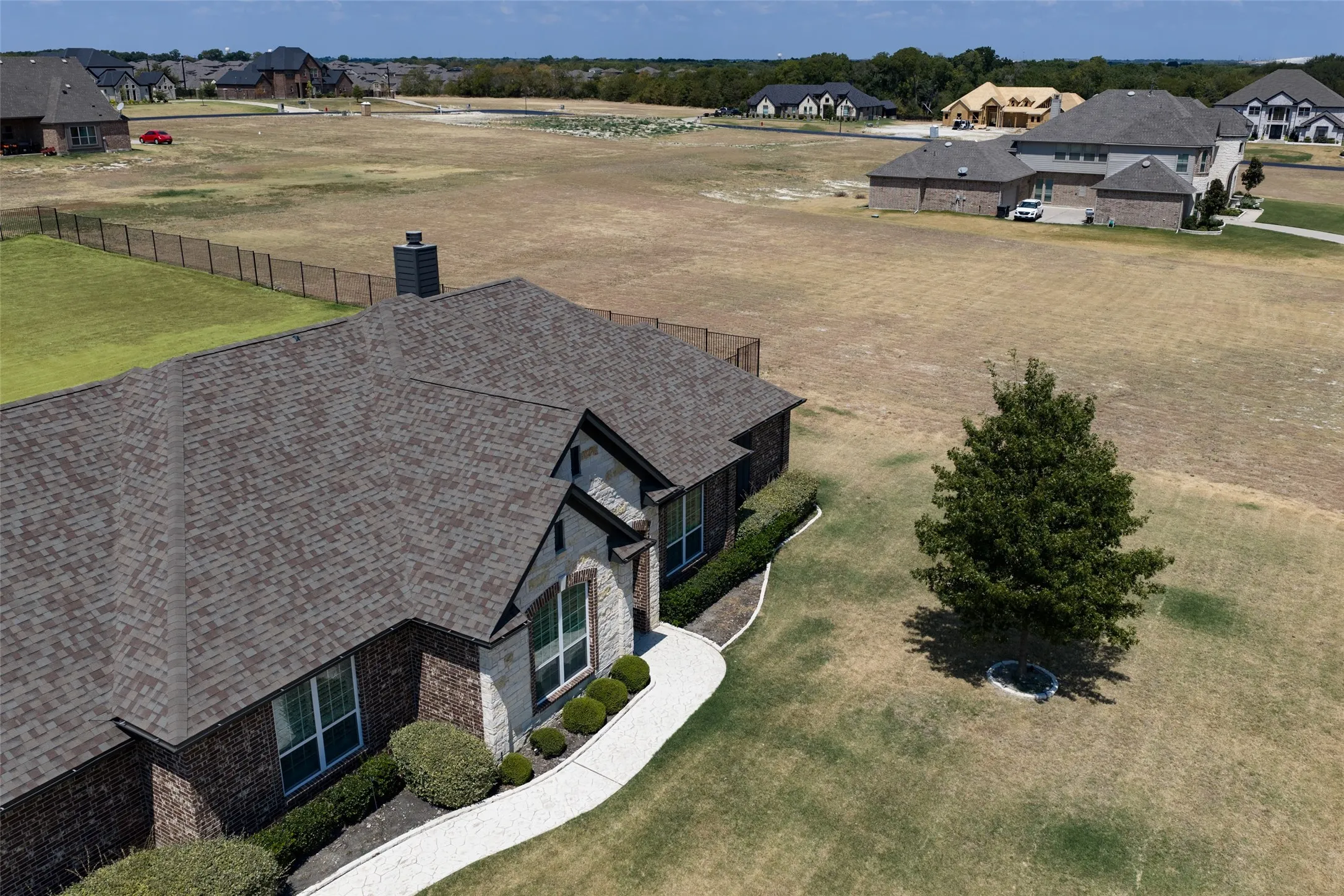 Single Family Residence For Rent in Collin County , 7061 Whispering Oaks, Mc Kinney, Texas 75071, 4 Bedroom, 3 Bathroom, 3 Garage spaces, 2,436 Sqft, built in 2018, mls#21380740, Real Estate Agent in Mc Kinney, Homes For Rent in Collin county, Homes For Rent in Mc Kinney, Realtor in Mc Kinney Texas, Real Estate Brokerage Independent Realty Texas, Luminita Cordes Realtor