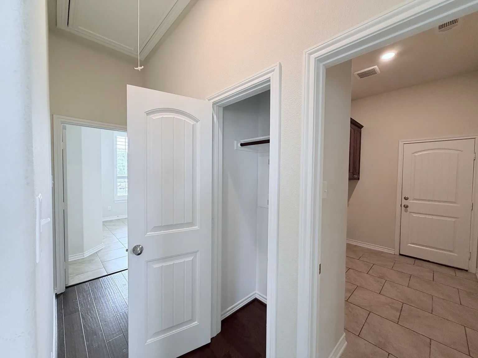 Single Family Residence For Rent in Collin County , 7061 Whispering Oaks, Mc Kinney, Texas 75071, 4 Bedroom, 3 Bathroom, 3 Garage spaces, 2,436 Sqft, built in 2018, mls#21380740, Real Estate Agent in Mc Kinney, Homes For Rent in Collin county, Homes For Rent in Mc Kinney, Realtor in Mc Kinney Texas, Real Estate Brokerage Independent Realty Texas, Luminita Cordes Realtor