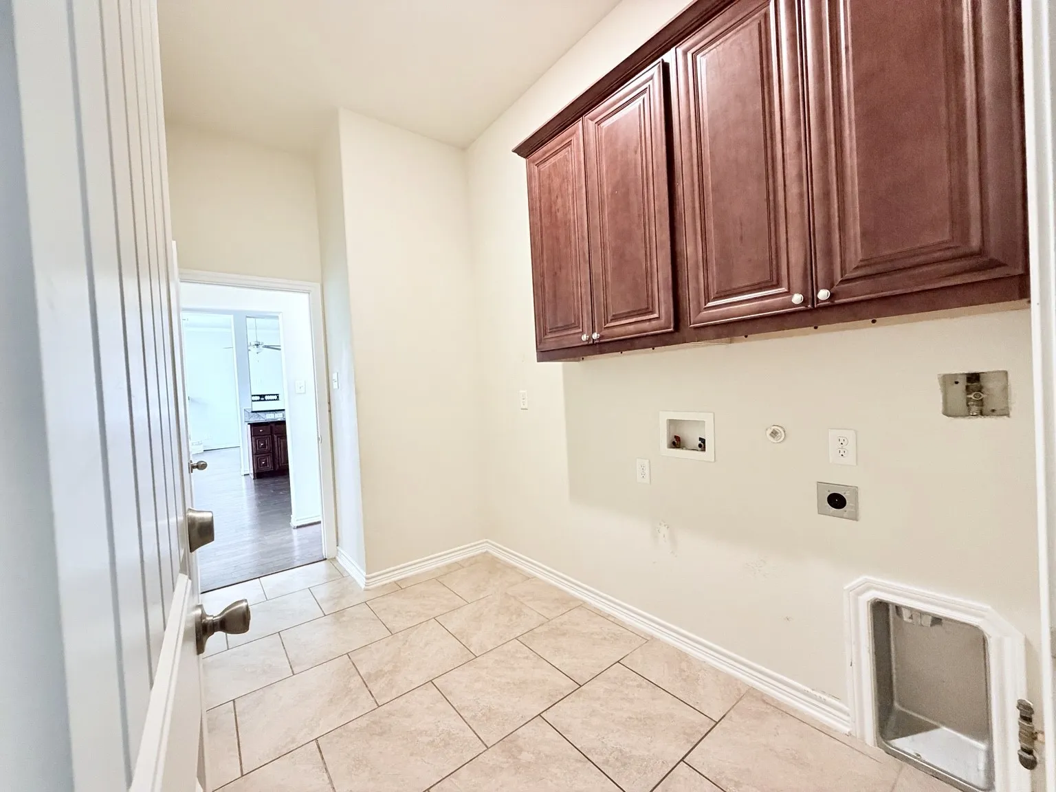 Single Family Residence For Rent in Collin County , 7061 Whispering Oaks, Mc Kinney, Texas 75071, 4 Bedroom, 3 Bathroom, 3 Garage spaces, 2,436 Sqft, built in 2018, mls#21380740, Real Estate Agent in Mc Kinney, Homes For Rent in Collin county, Homes For Rent in Mc Kinney, Realtor in Mc Kinney Texas, Real Estate Brokerage Independent Realty Texas, Luminita Cordes Realtor