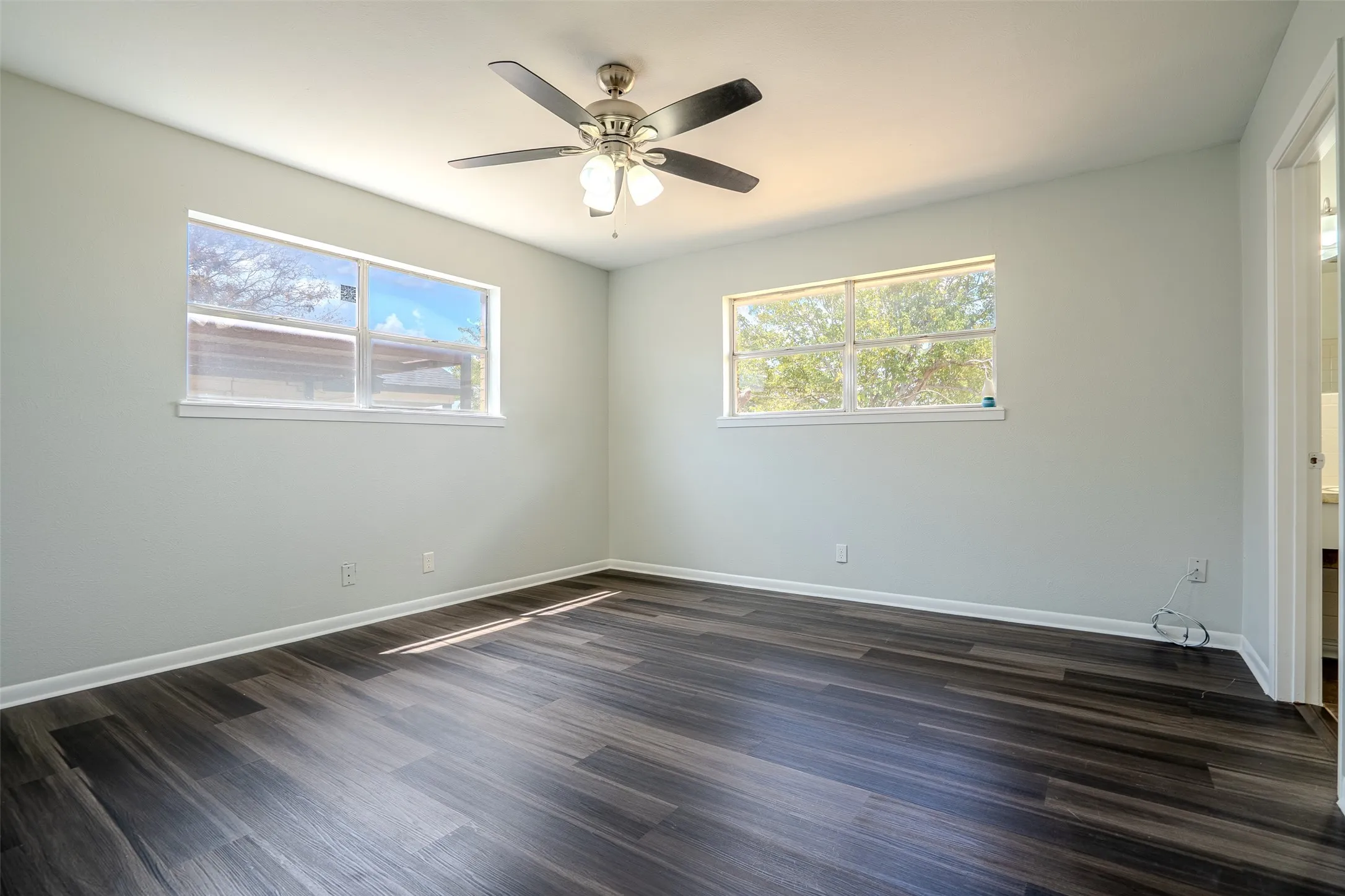 Single Family Residence For Sale in Erath County , 328 Eagle Street, Dublin, Texas 76446, 2 Bedroom, 2 Bathroom, 2 Garage spaces, 1,462 Sqft, built in 1975, mls#21383070, Real Estate Agent in Dublin, Homes For Sale in Erath county, Homes For Sale in Dublin, Realtor in Dublin Texas, Real Estate Brokerage Independent Realty Texas, Luminita Cordes Realtor