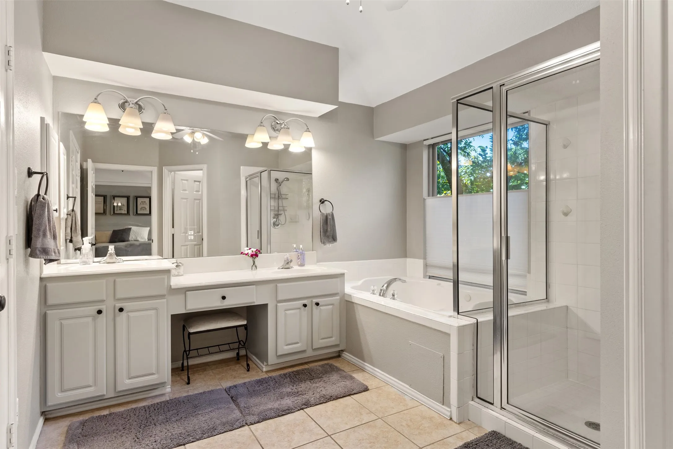 Single Family Residence For Sale in Collin County , 2904 Meadow Glen Drive, Mc Kinney, Texas 75072, 3 Bedroom, 3 Bathroom, 2 Garage spaces, 2,453 Sqft, built in 1994, mls#21383180, Real Estate Agent in Mc Kinney, Homes For Sale in Collin county, Homes For Sale in Mc Kinney, Realtor in Mc Kinney Texas, Real Estate Brokerage Independent Realty Texas, Luminita Cordes Realtor